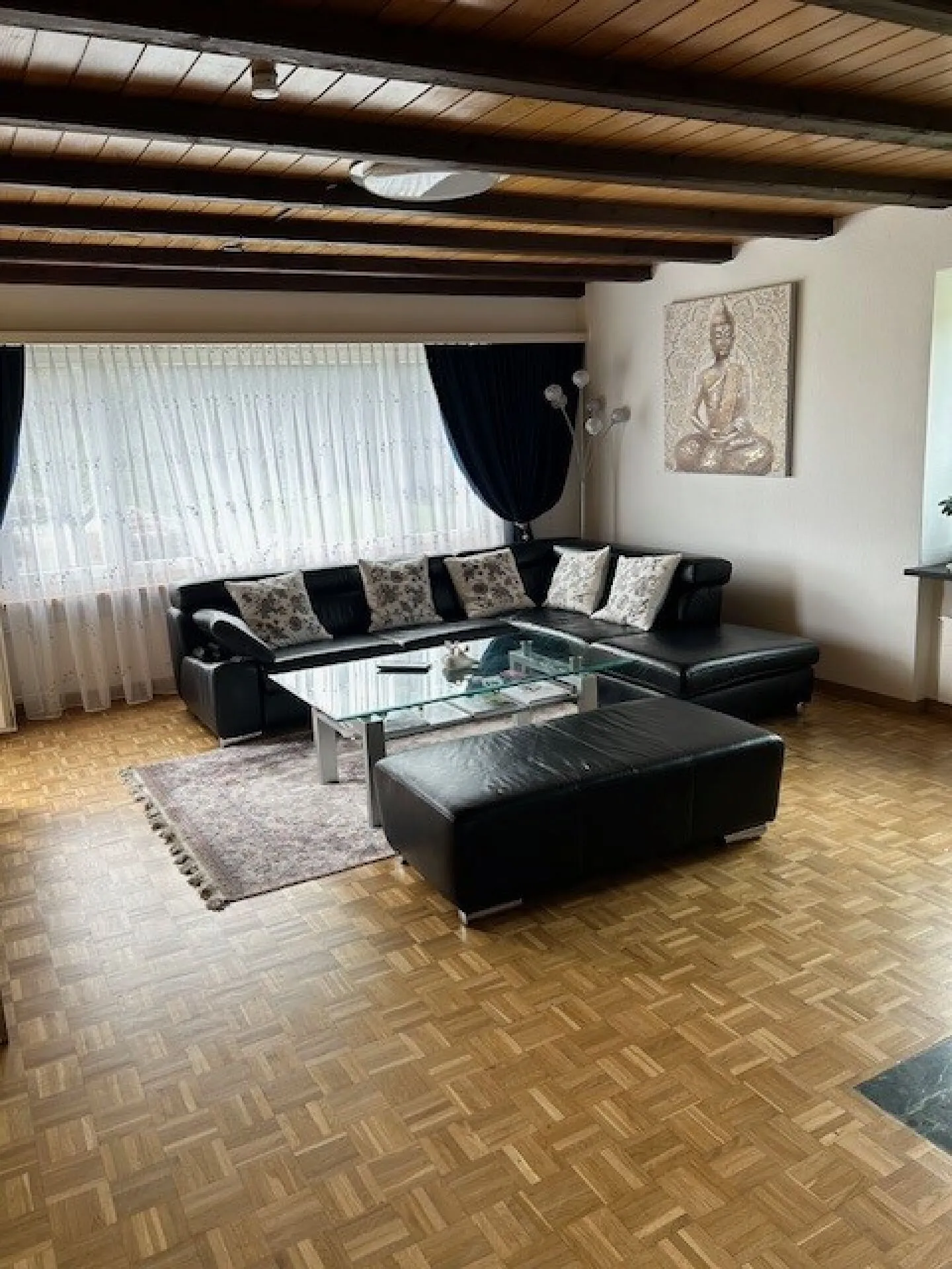 Appartamento luminoso di 5,5 stanze in una posizione tranquilla - Foto 3 di 9