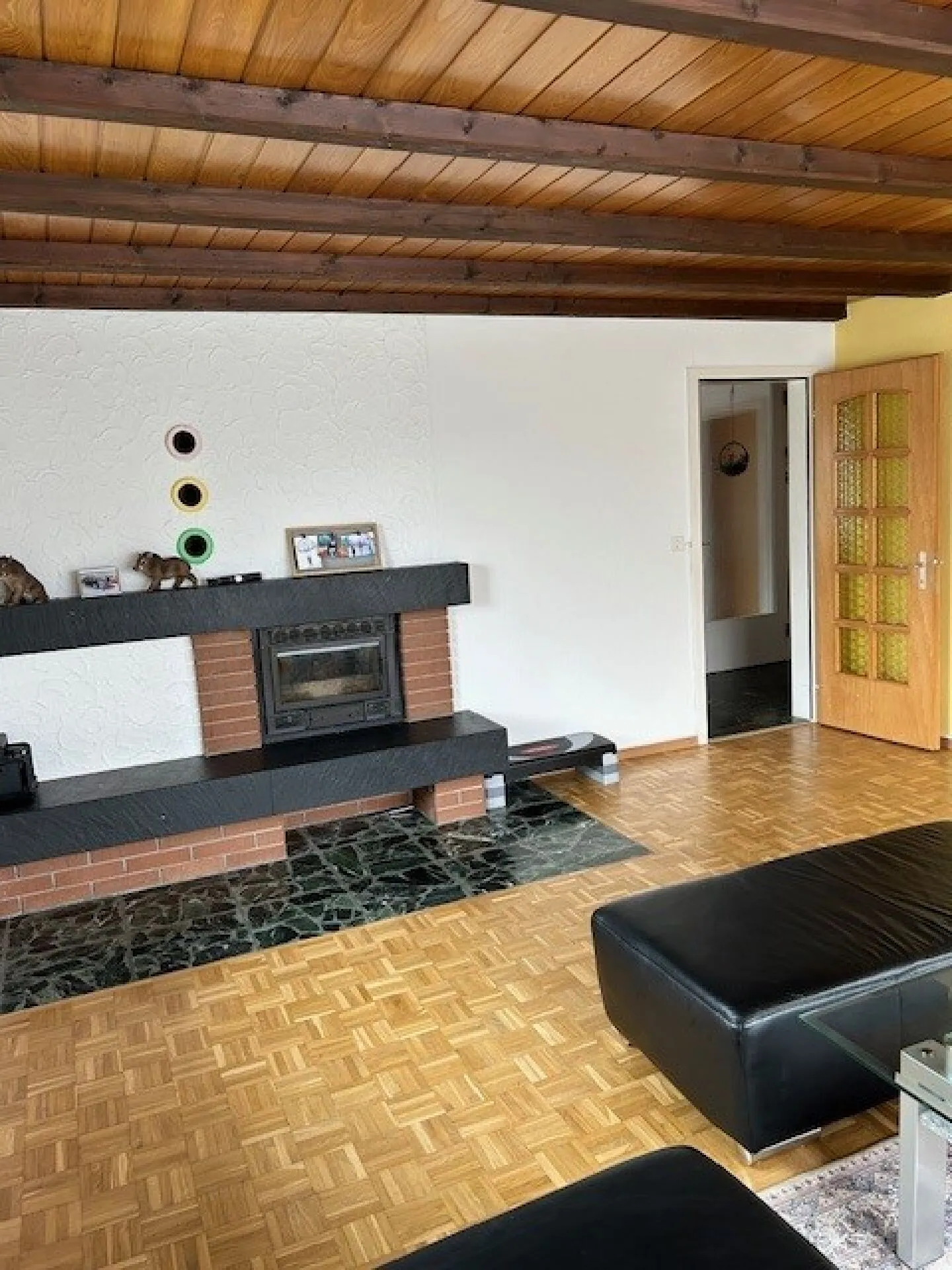 Appartamento luminoso di 5,5 stanze in una posizione tranquilla - Foto 4 di 9