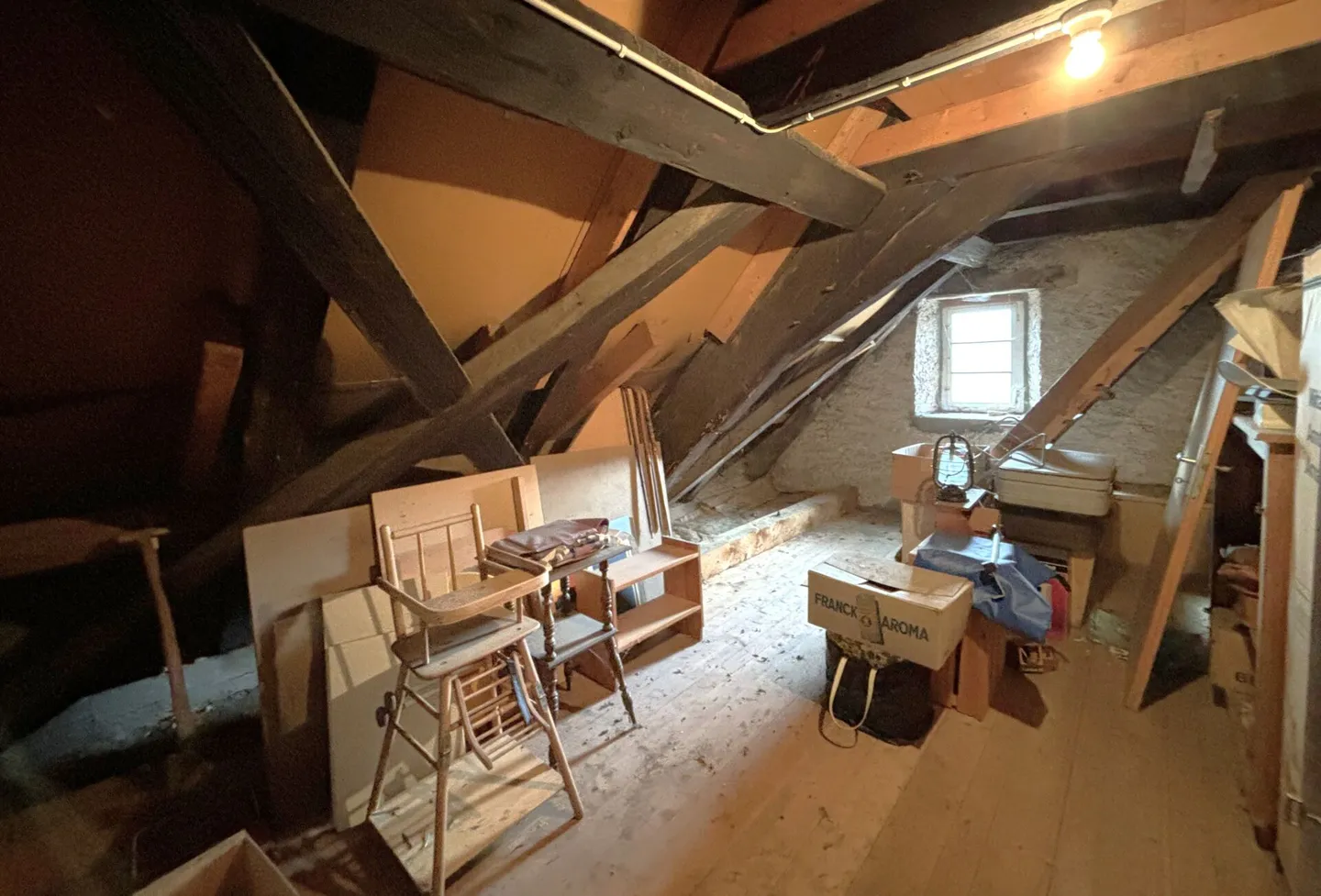 Vivre spacieux dans le charmant centre du village de Ziefen - Photo 9 sur 11