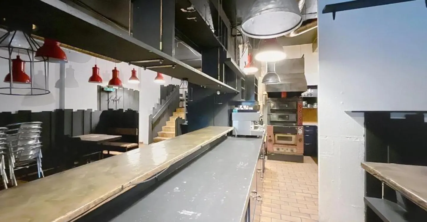 Commercial space - restaurant benefiting from a magnificent location - Photo 7 of 9