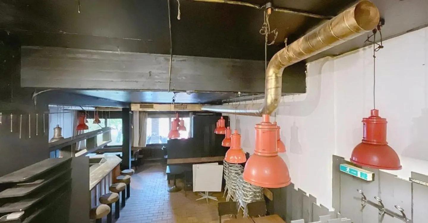 Commercial space - restaurant benefiting from a magnificent location - Photo 2 of 9