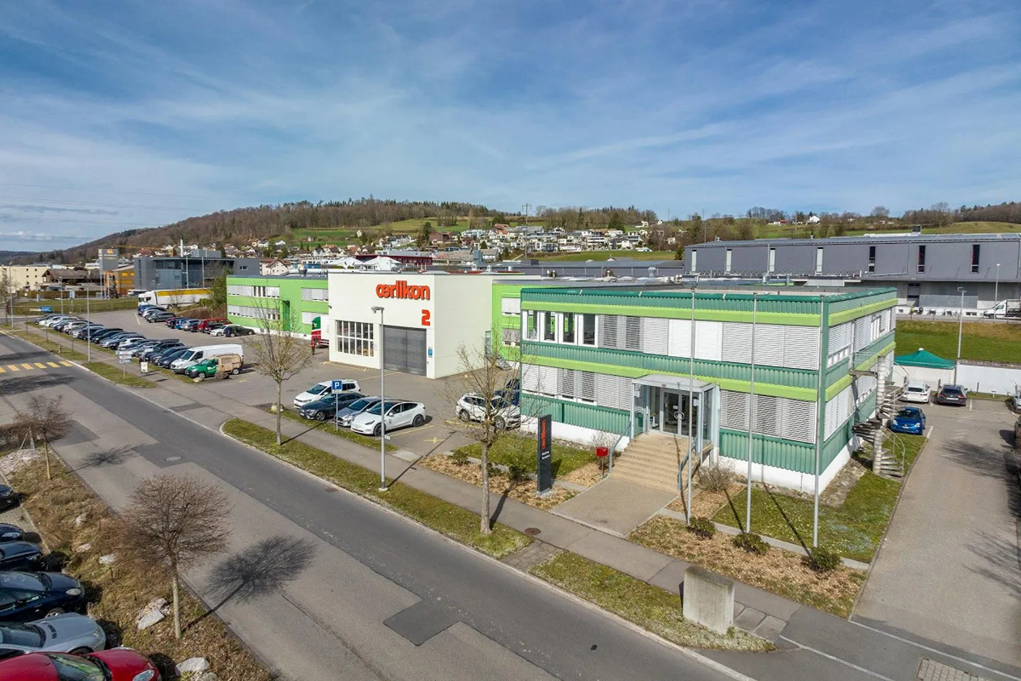 Site de production avec avenir - 7 500 m² d'espace commercial utilisable de manière flexible... - Photo 1 sur 13