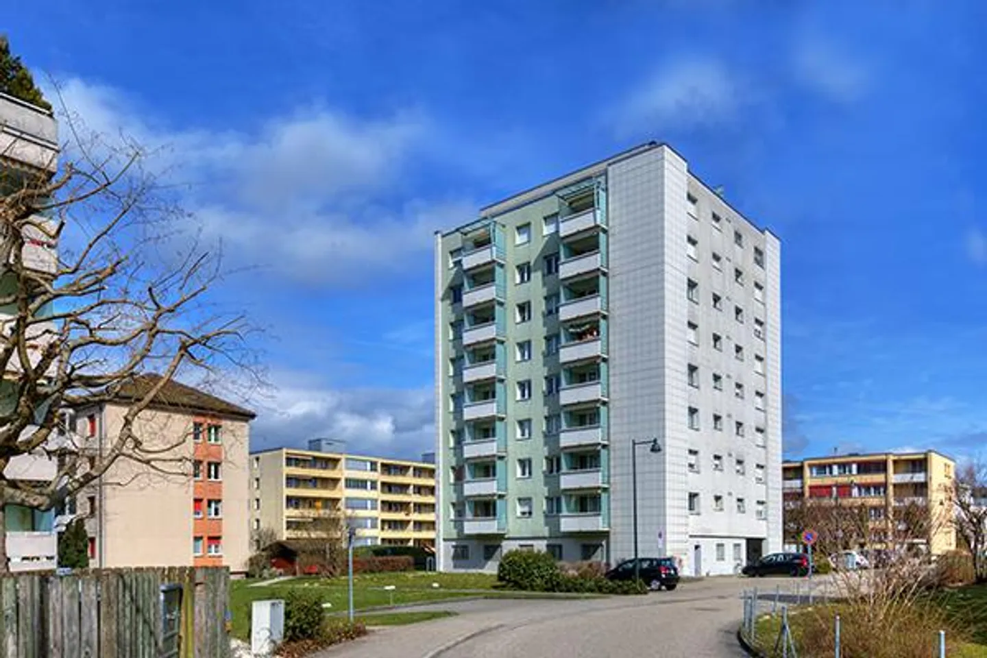 Helles Apartment mit Balkon - Foto 1 von 4