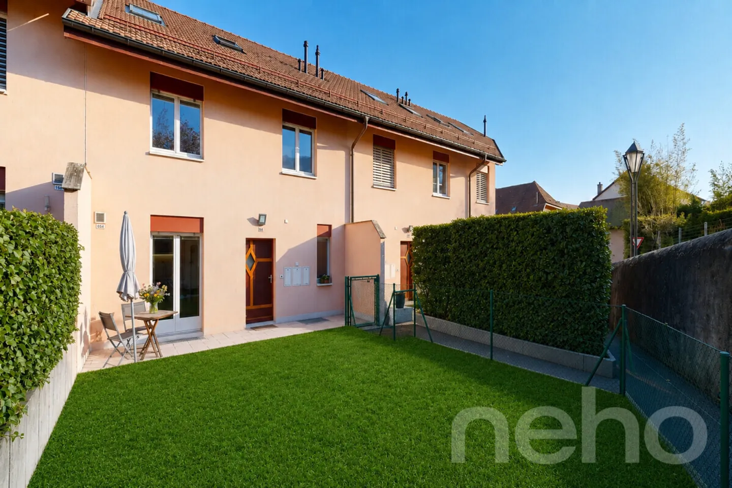 Casa spaziosa con panorama spettacolare sul lago e le Alpi - Foto 1 di 12