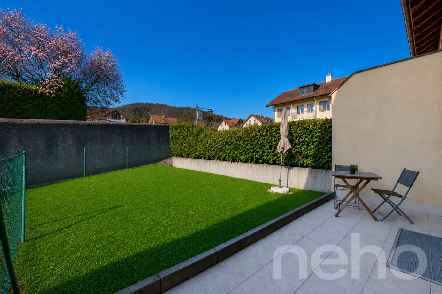 Casa spaziosa con panorama spettacolare sul lago e le Alpi - Foto 2 di 12