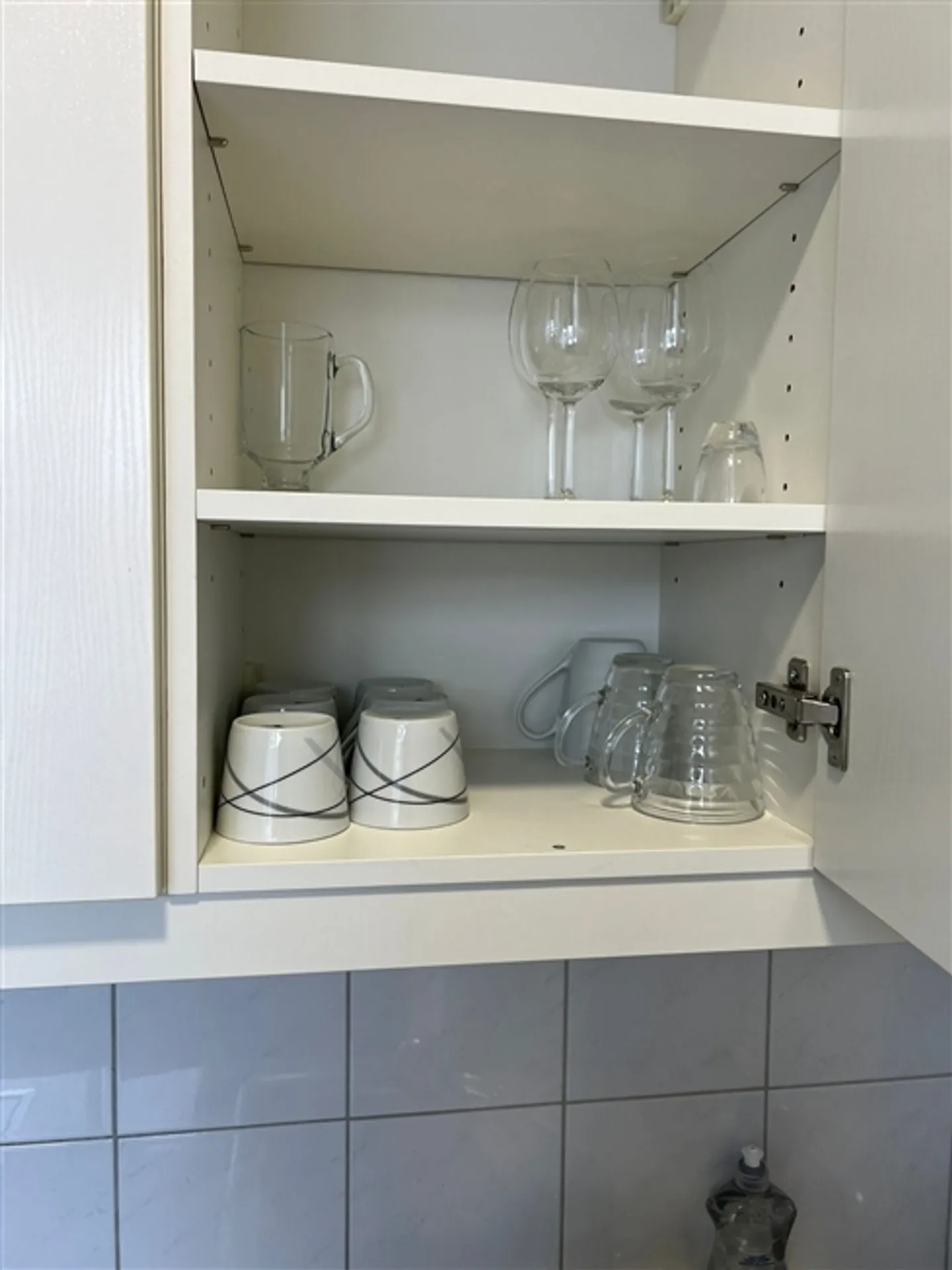 Modernes möbliertes Apartment in Zürich - Foto 9 von 10