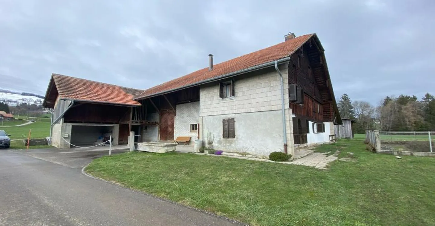 Historic farm for rent near the lake for 6 months - Photo 1 of 12