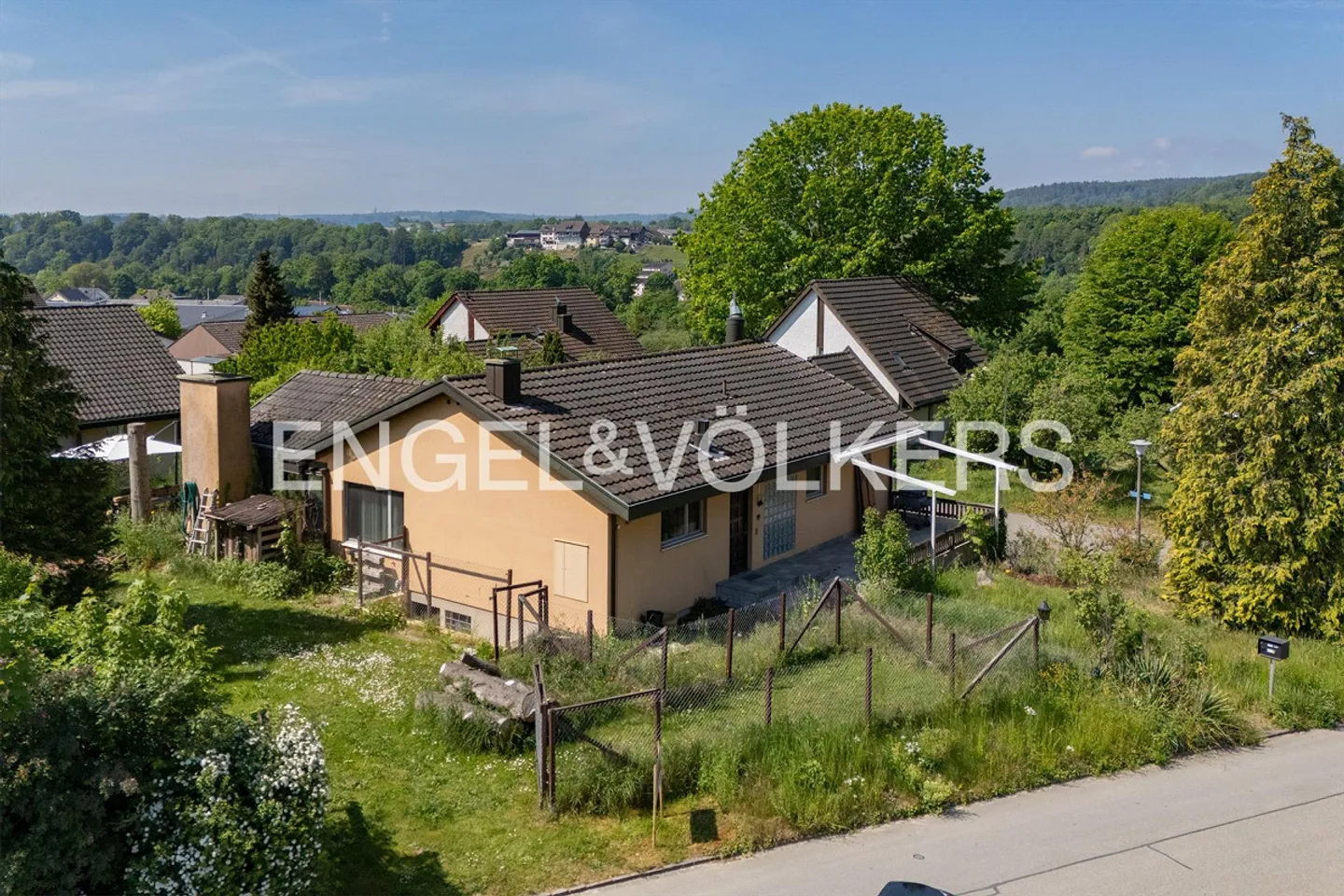 Charmantes Einfamilienhaus mit Potenzial - Foto 2 von 5