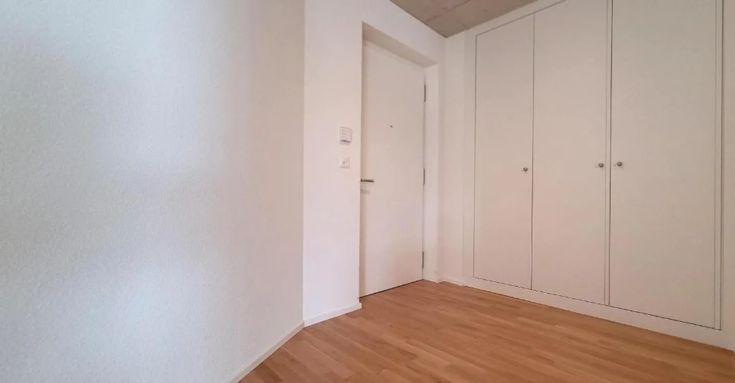 2.5 Room Apartment in Sion - Photo 3 of 8