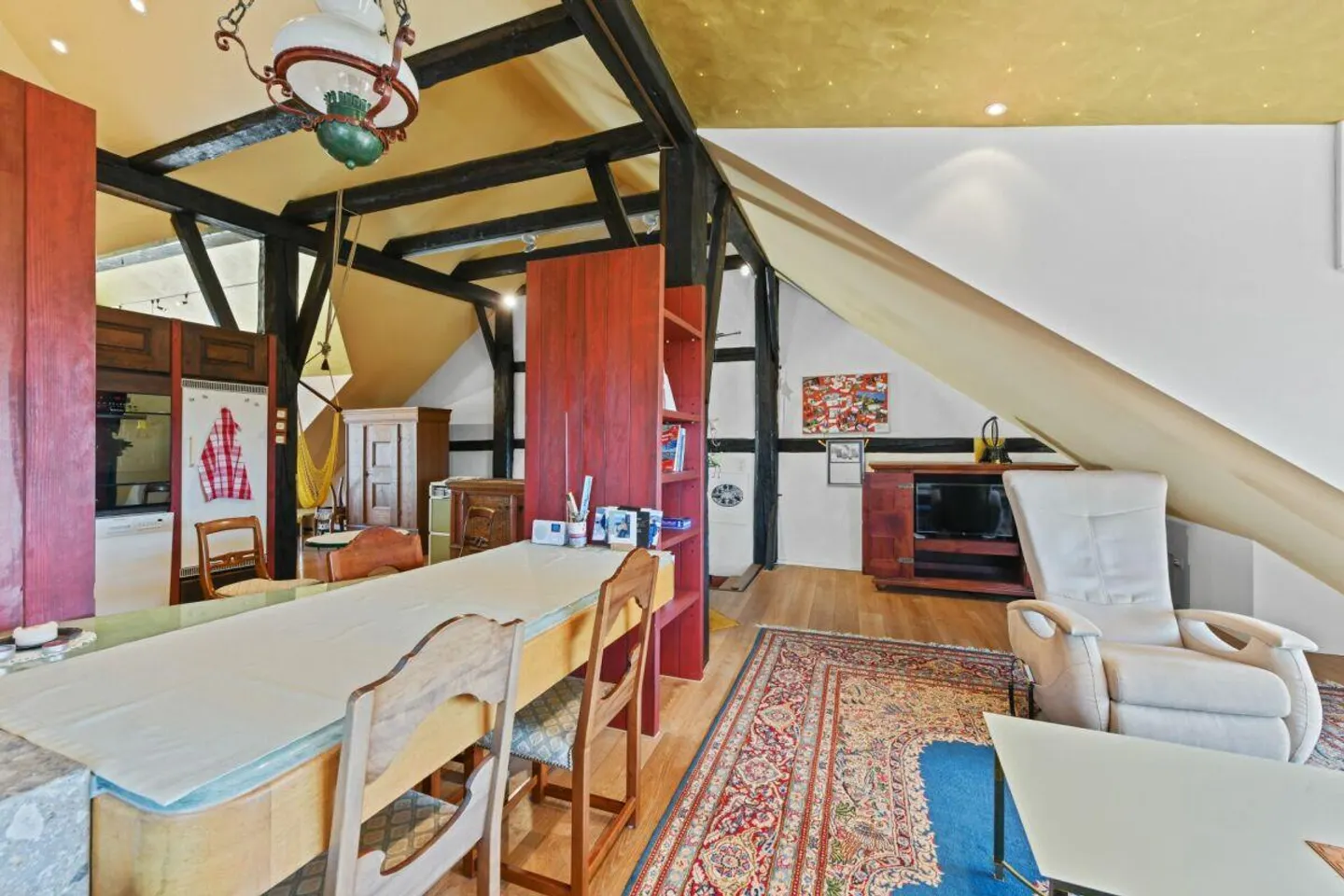 Location-achat : Élégance intemporelle avec vue - Maisonette stylée au cœur de Wil SG - Photo 4 sur 30