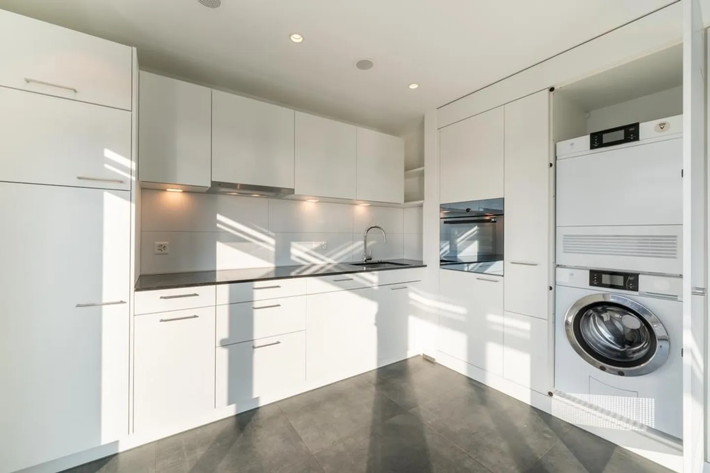 Belle appartement en attique à louer à Kölliken - Photo 2 sur 11