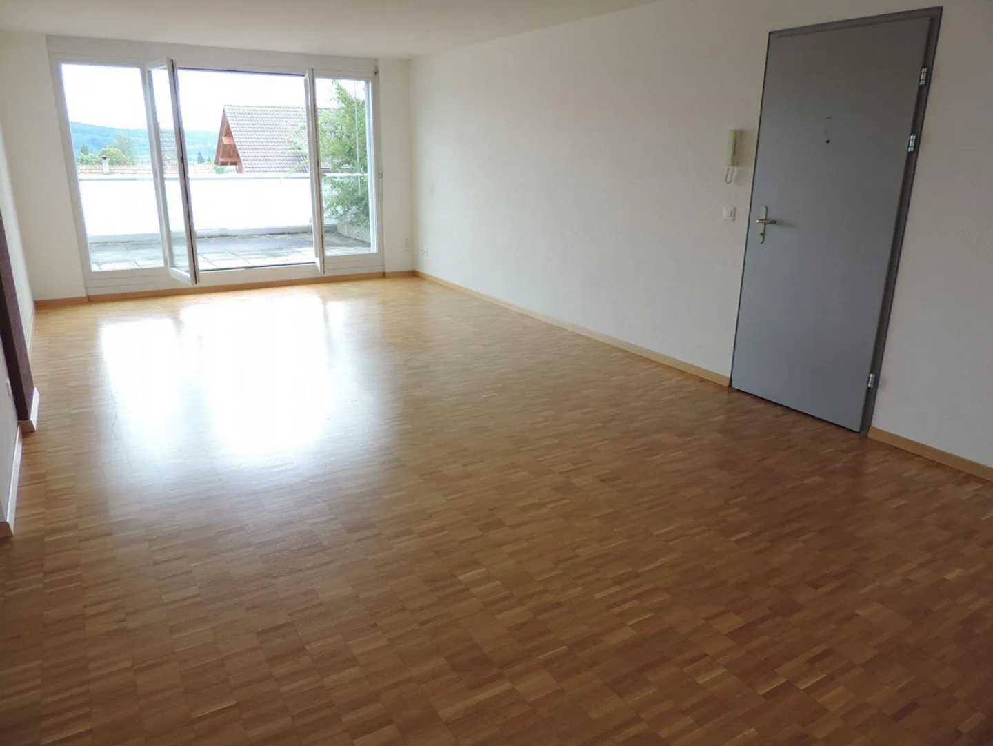 Attic seeks new tenant - Photo 6 of 13