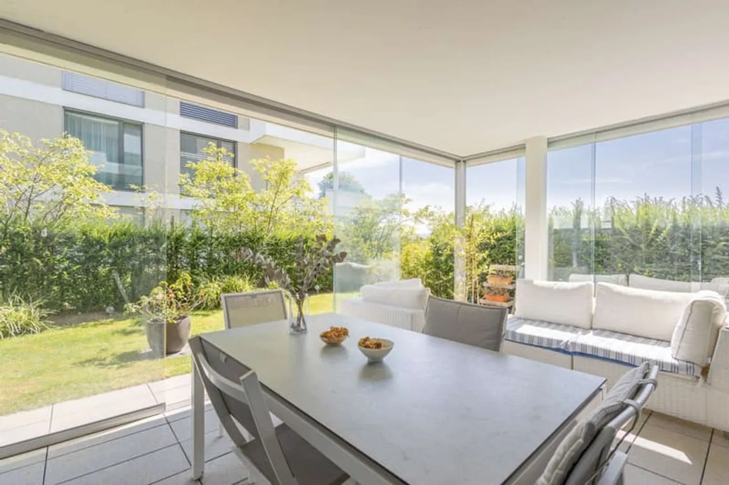 Apartment for rent - Photo 3 of 8