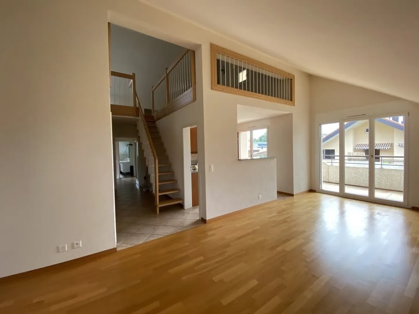 Spacieux duplex 4.5 pièces - Photo 1 sur 12