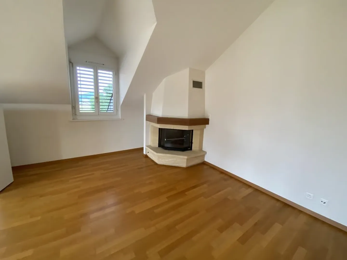 Spacieux duplex 4.5 pièces - Photo 4 sur 12