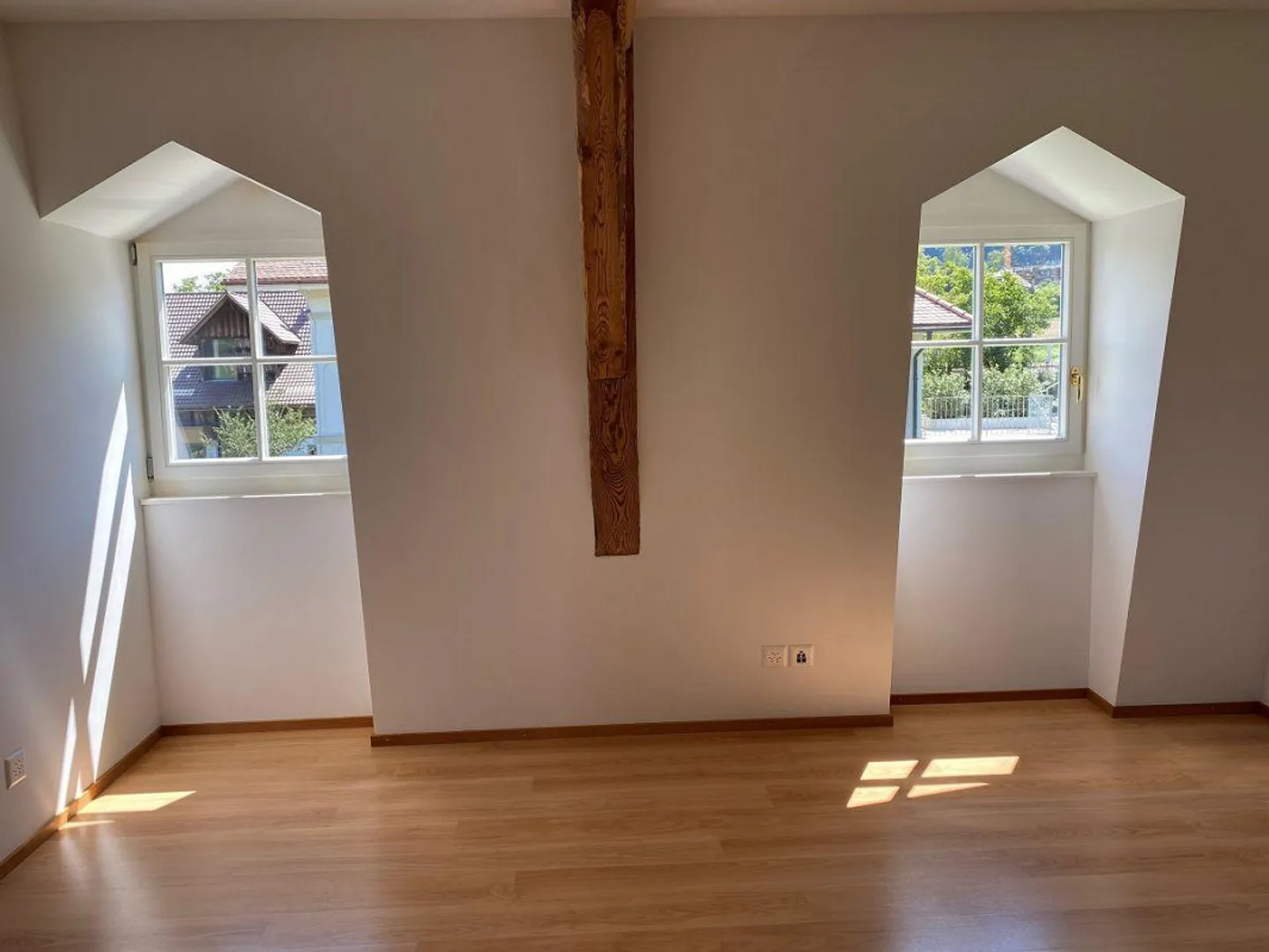 Charming attic apartment in Wabern - Photo 5 of 10