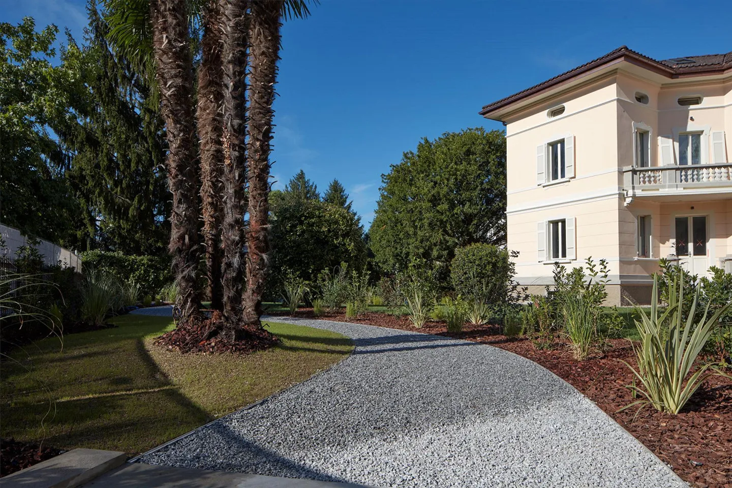 Historic Villa - 4.5 room duplex with large garden - Photo 12 of 13