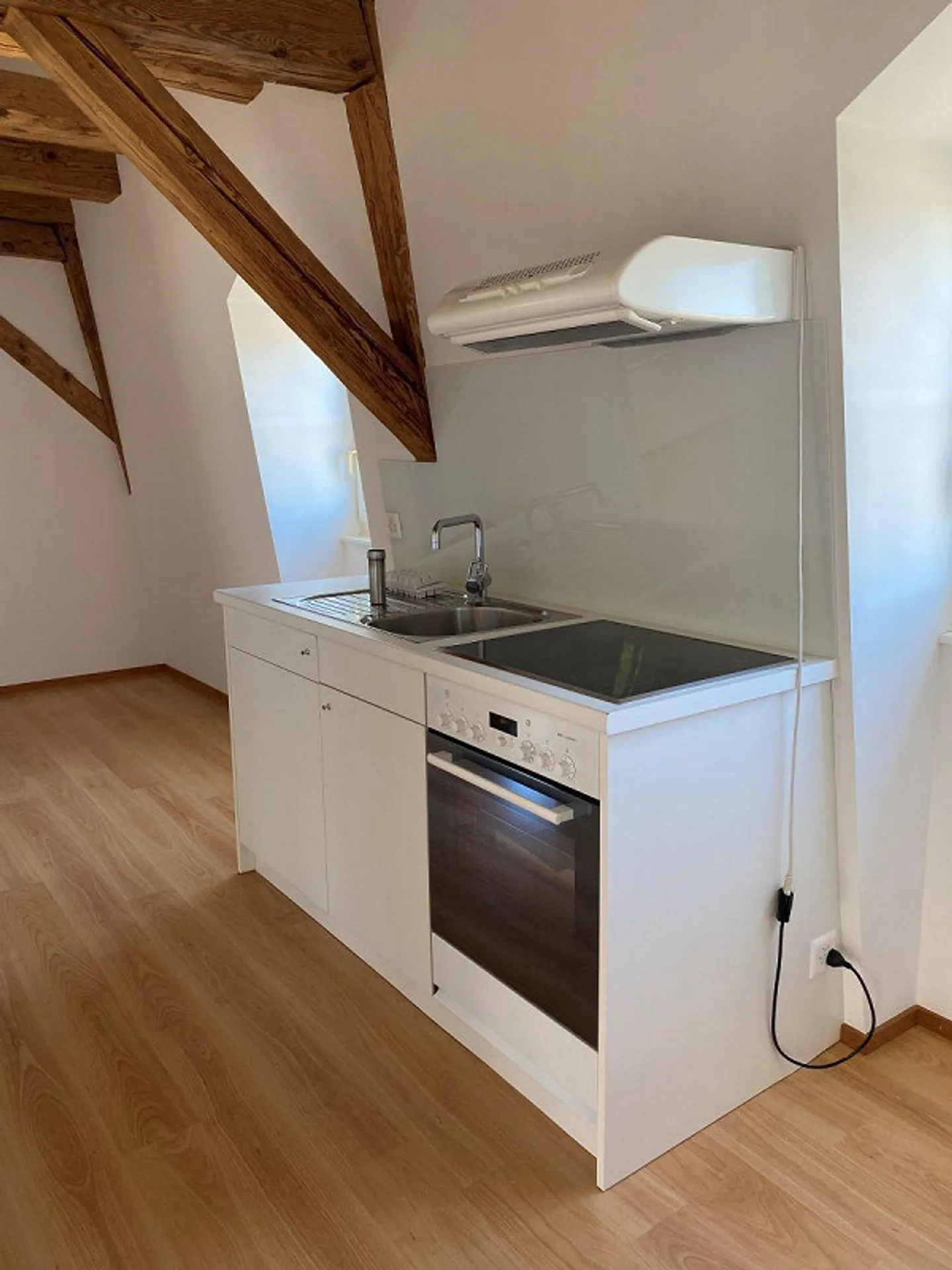 Charming attic apartment in Wabern - Photo 7 of 10