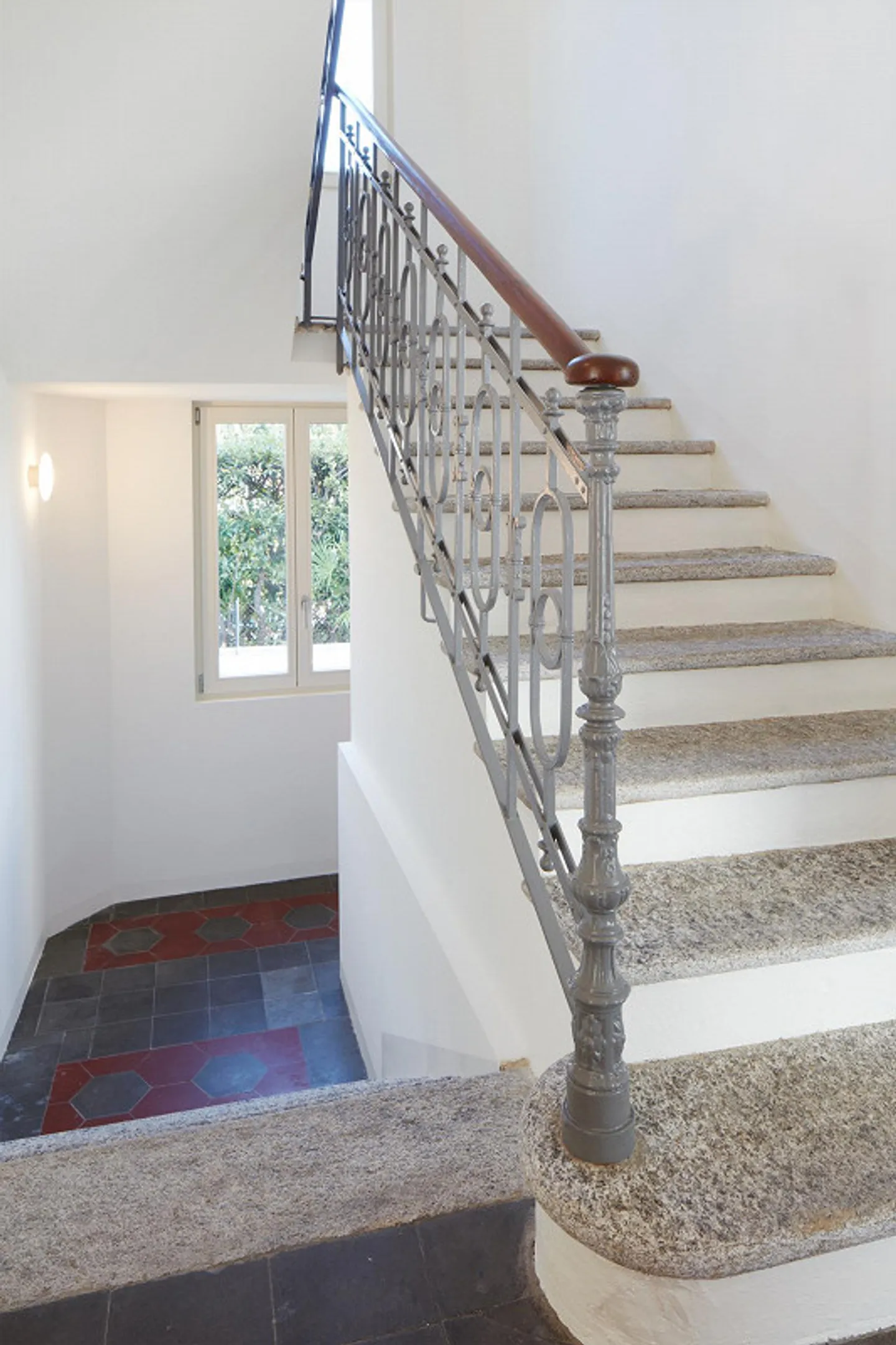 Historic Villa - 4.5 room duplex with large garden - Photo 13 of 13