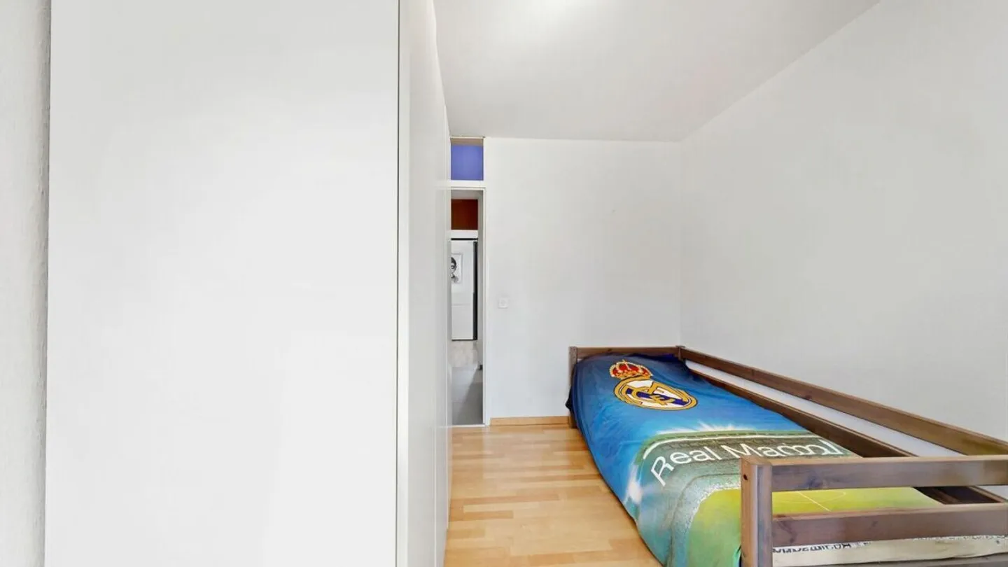 Modern Maisonette Garden Apartment with Parking Space - Photo 11 of 17