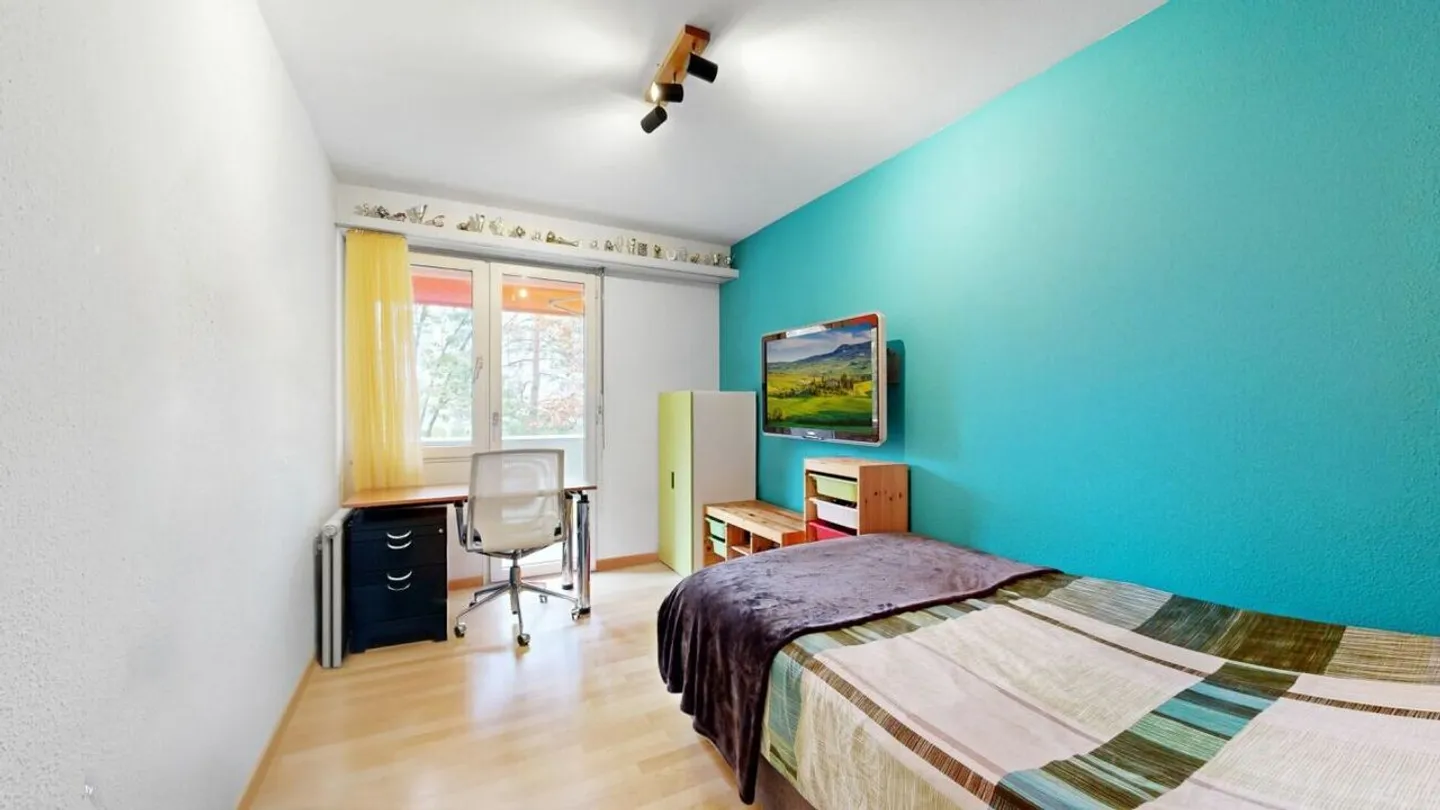 Modern Maisonette Garden Apartment with Parking Space - Photo 12 of 17