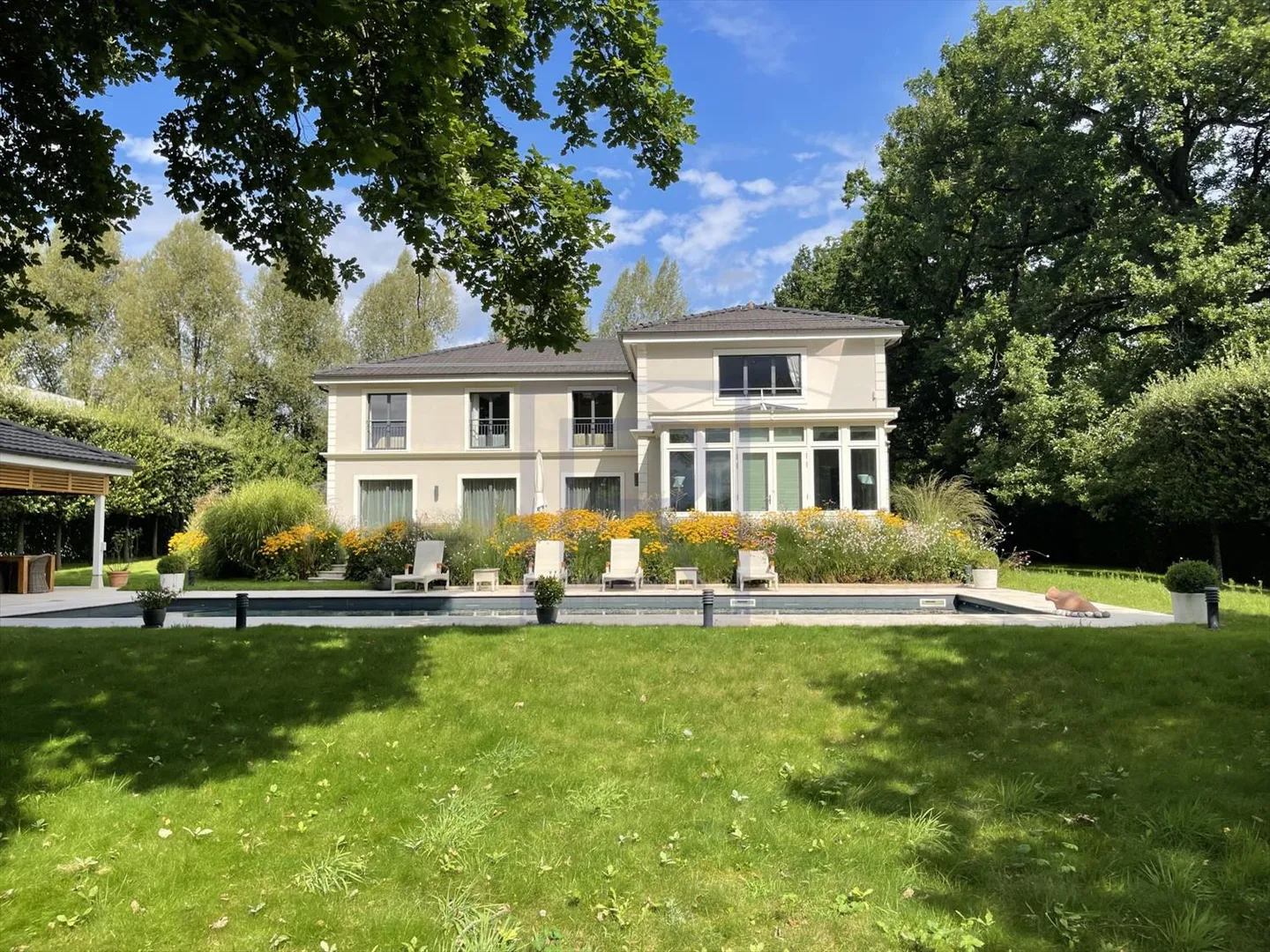 Luxuriöse zeitgenössische Villa in Vandoeuvres / Exklusivität - Foto 1 von 7