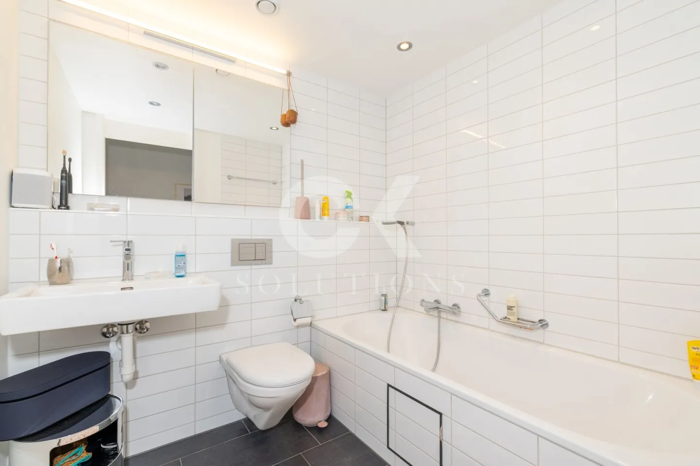 Open Design, Sustainable Construction - Your Dream Home in the Beautiful Hirzbrunnen Quarter - Photo 11 of 12