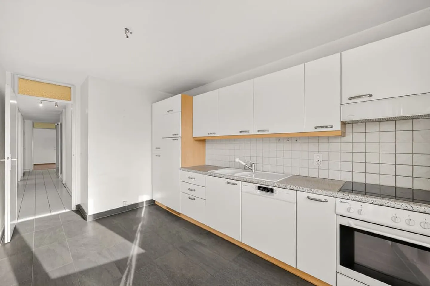 Quartiere tranquillo e ricercato, 4.5 locali da ristrutturare - Foto 4 di 13