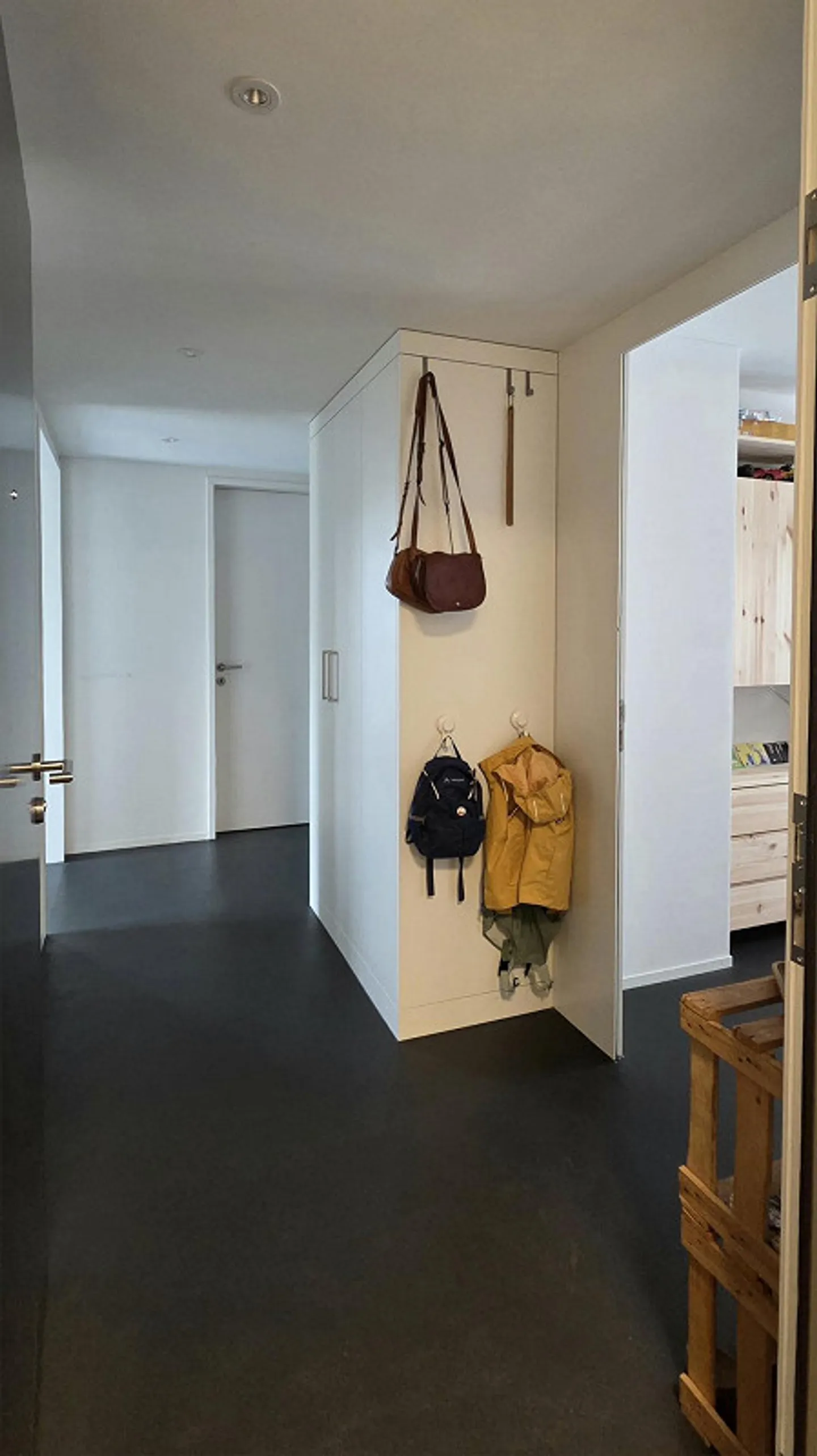 Modernes 3.5-Zimmer-Apartment mit Balkon - Foto 3 von 8