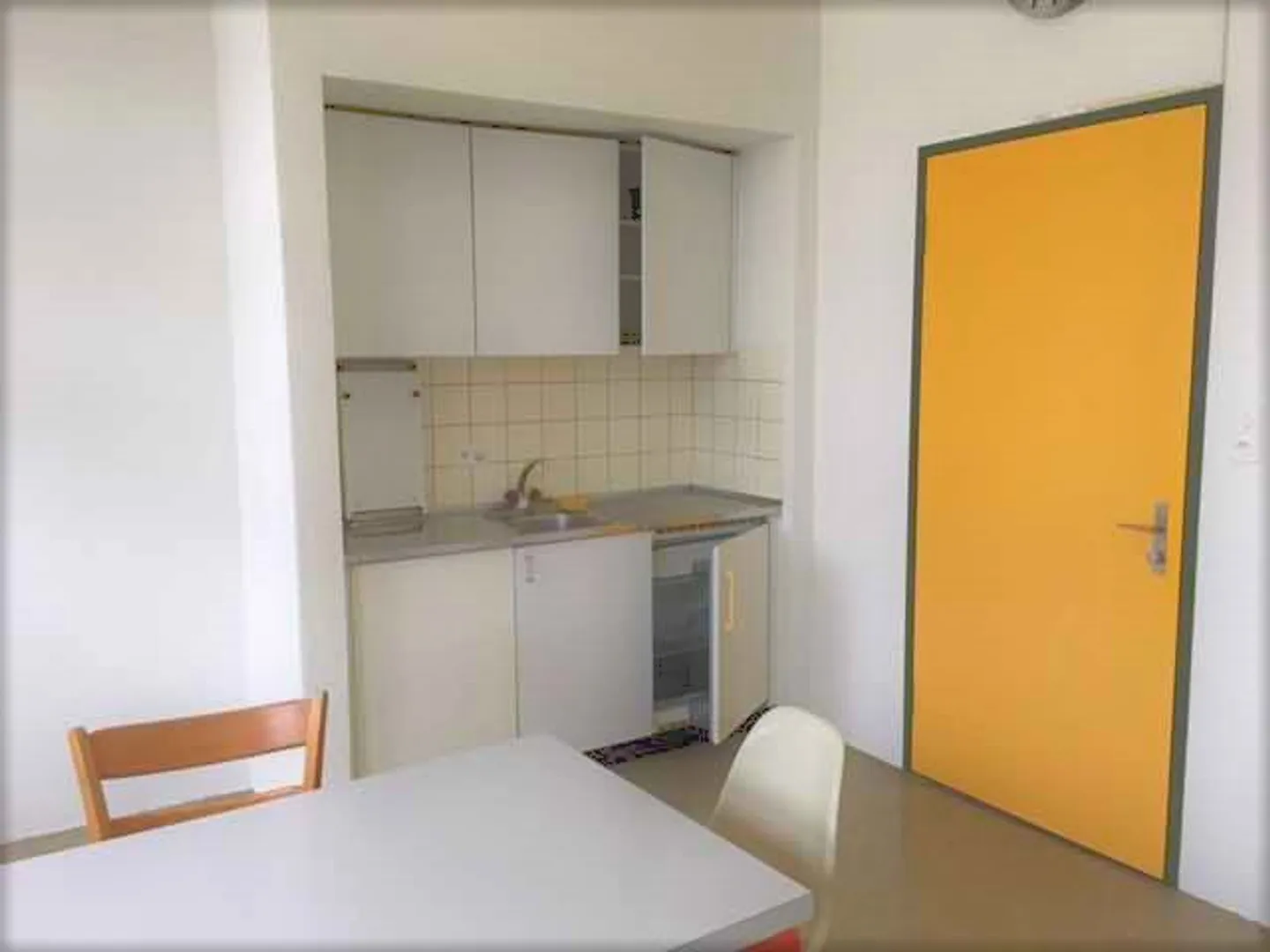 Mischgenutztes Gebäude mieten - Foto 1 von 2