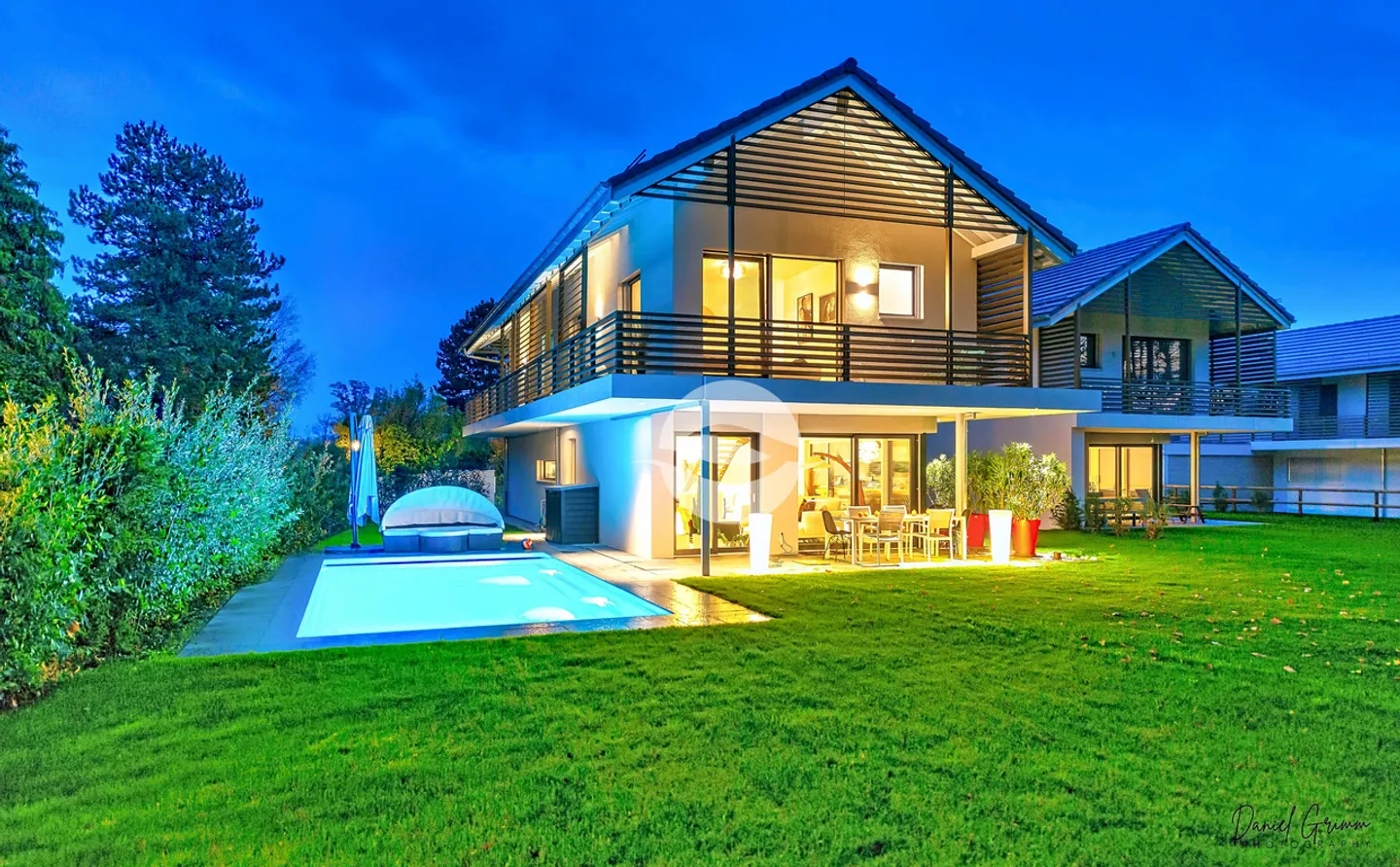 Villa moderne avec piscine - Photo 1 sur 14