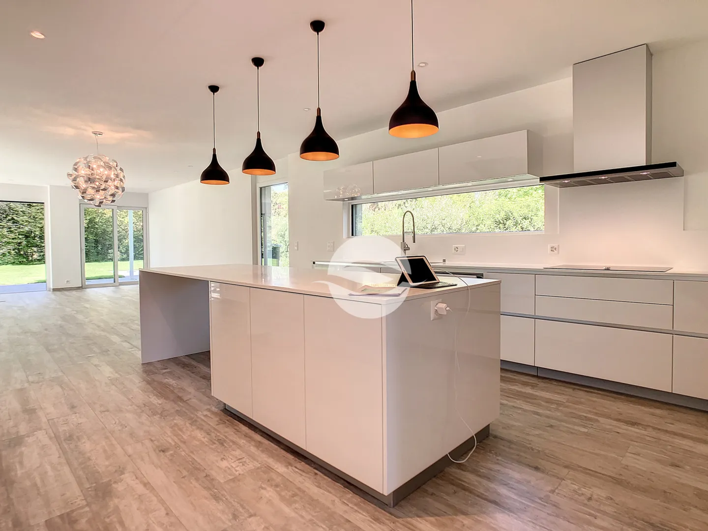 Villa moderne avec piscine - Photo 2 sur 14