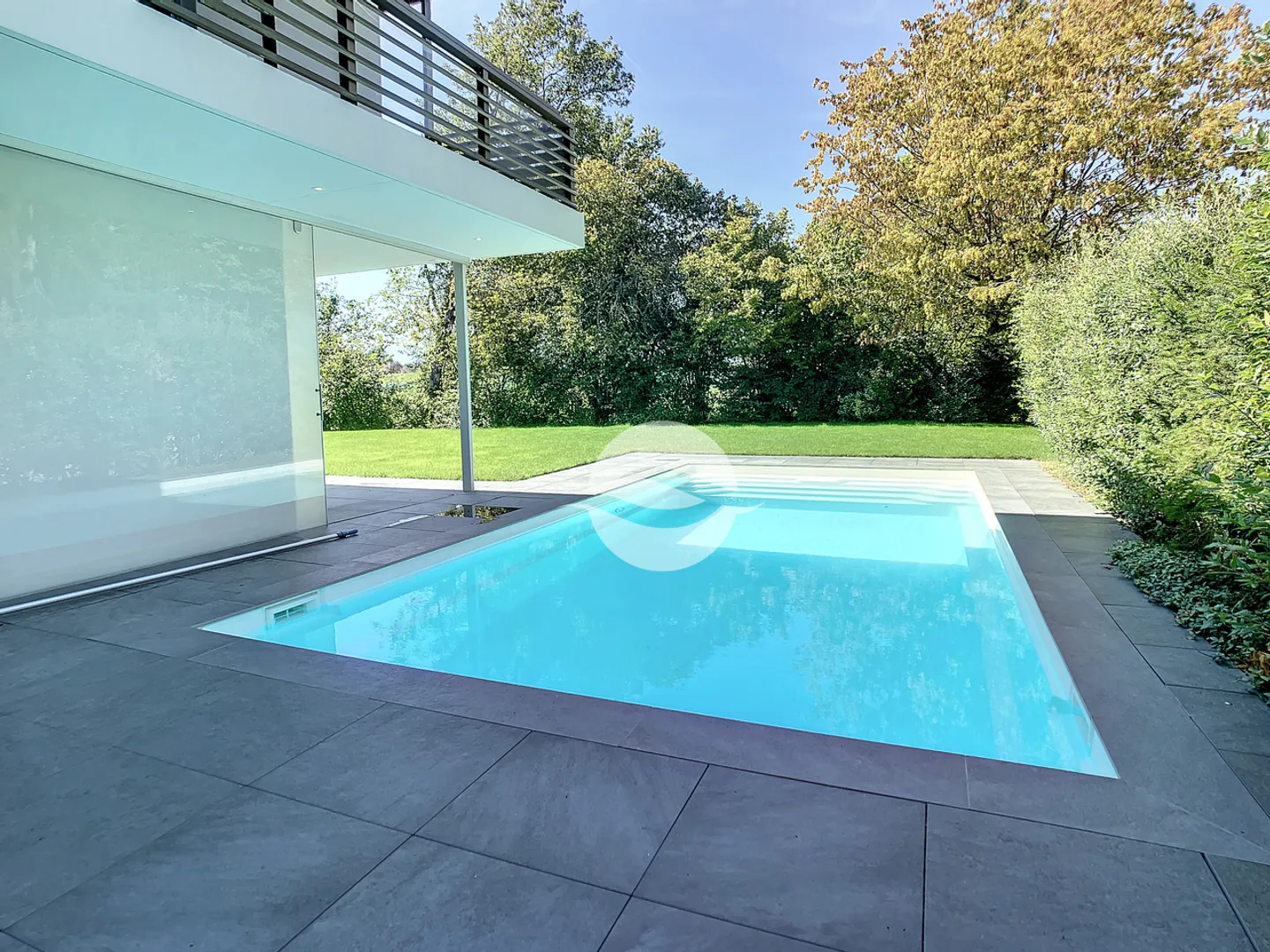 Villa moderne avec piscine - Photo 4 sur 14