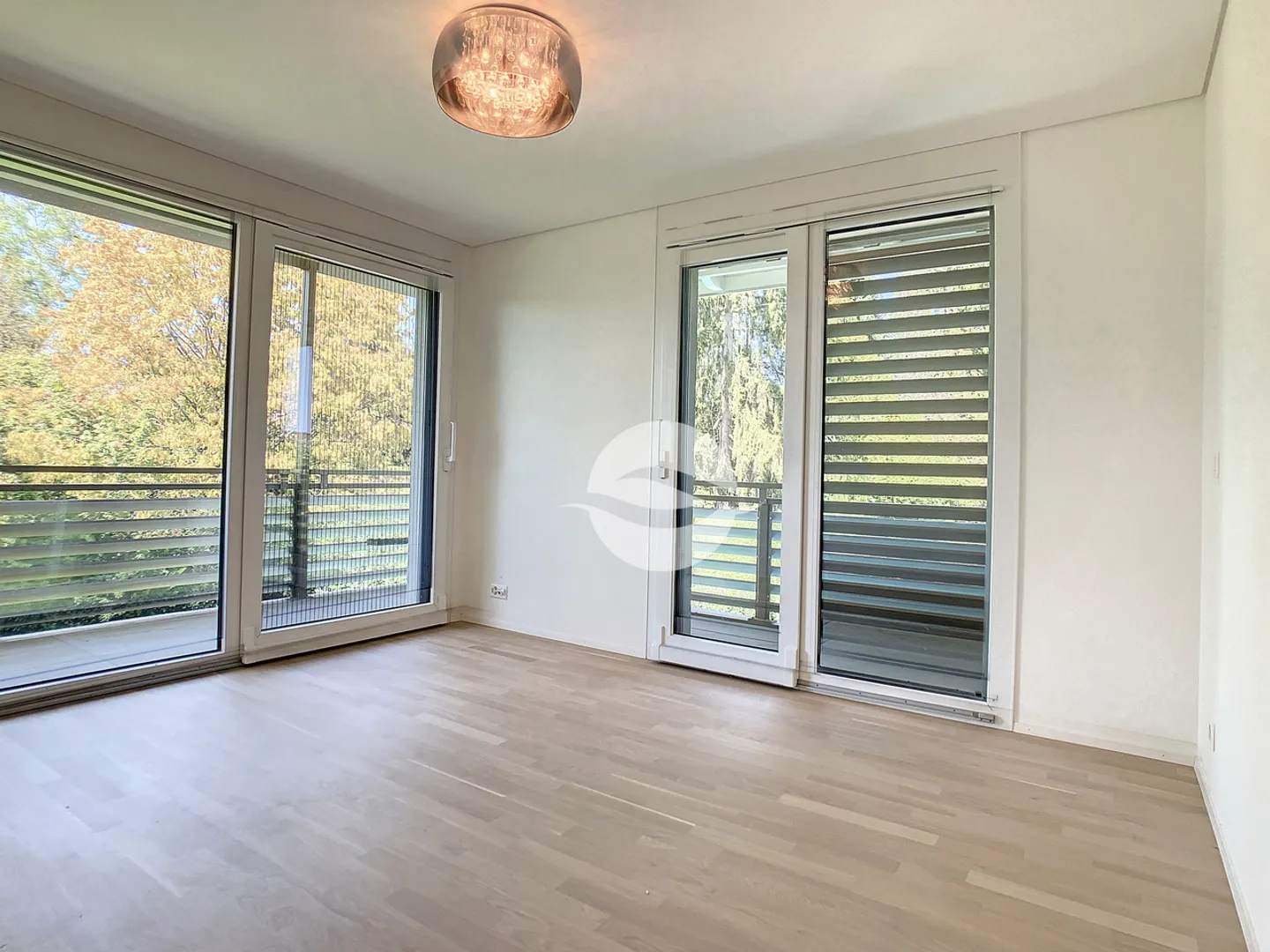 Villa moderne avec piscine - Photo 7 sur 14