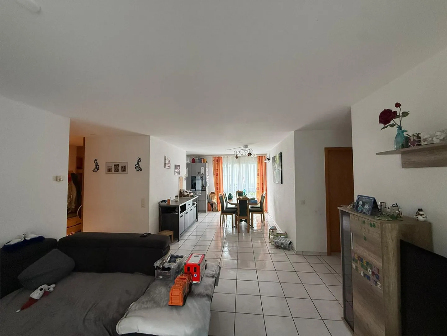 Helle 4.5 Zimmer Gartenwohnung, 105.9 m2, Fr. 1670 - Photo 4 of 9