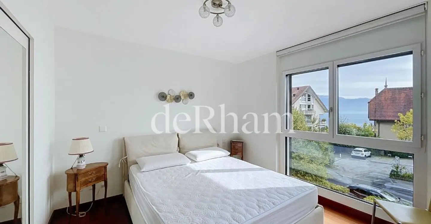 Appartement Charmant avec Vue sur le Lac - Photo 5 sur 10