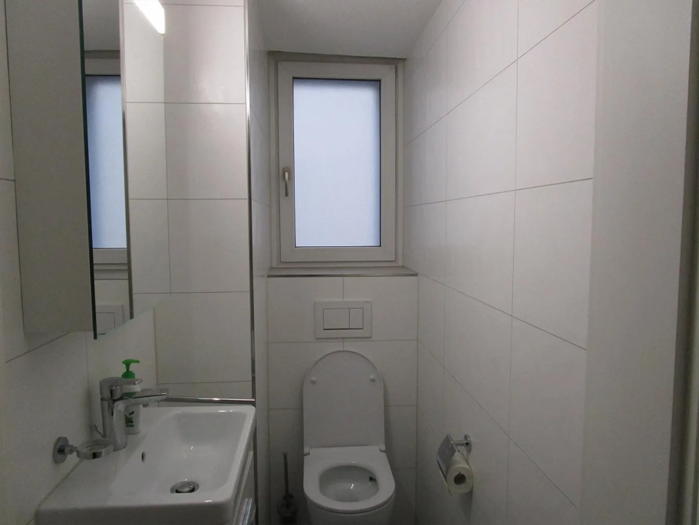 Bel appartement lumineux de 5,5 pièces en ville - Photo 3 sur 6