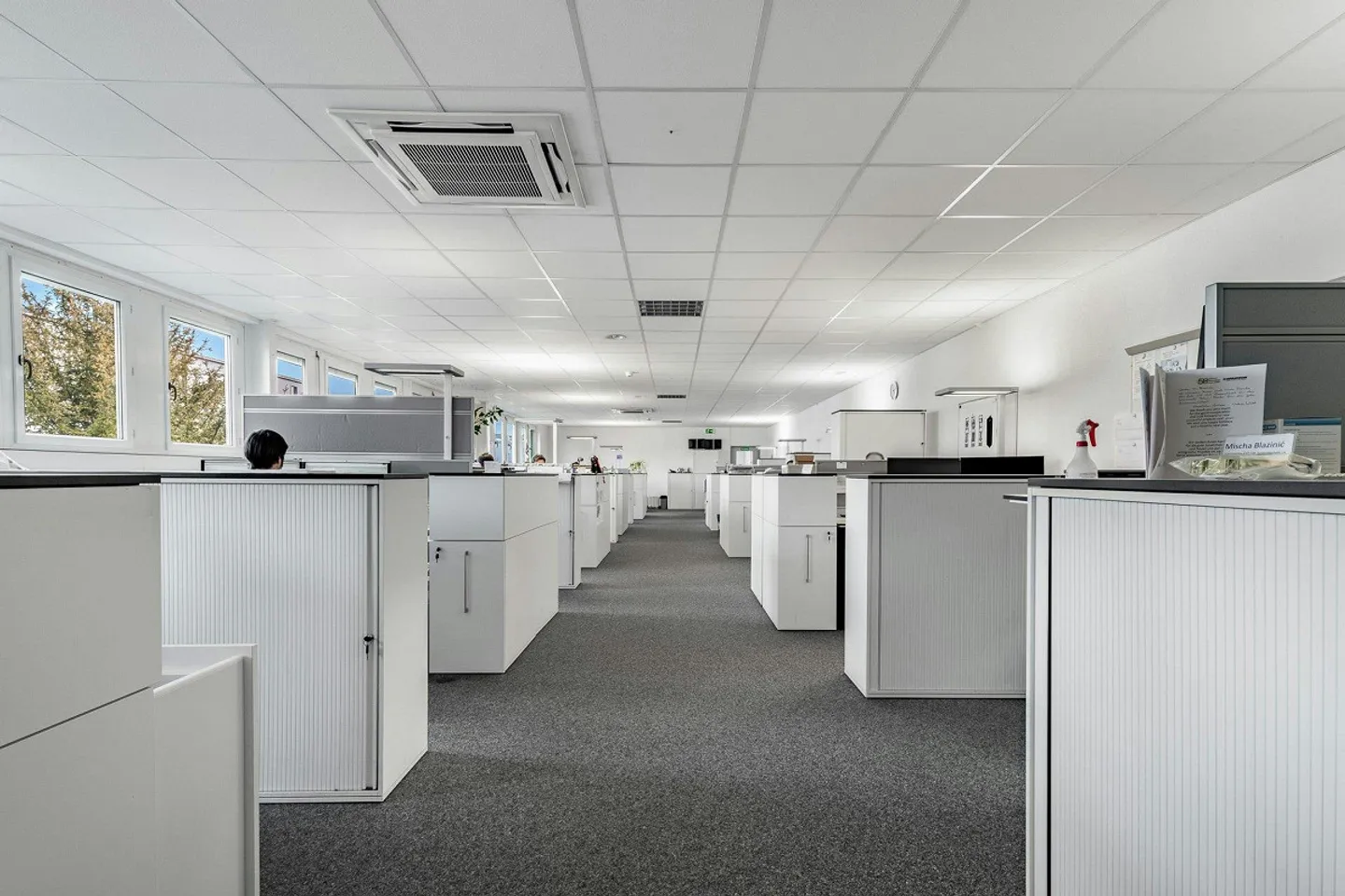 1,010 m² air-conditioned office space - ideal for administration, development... - Photo 5 of 8