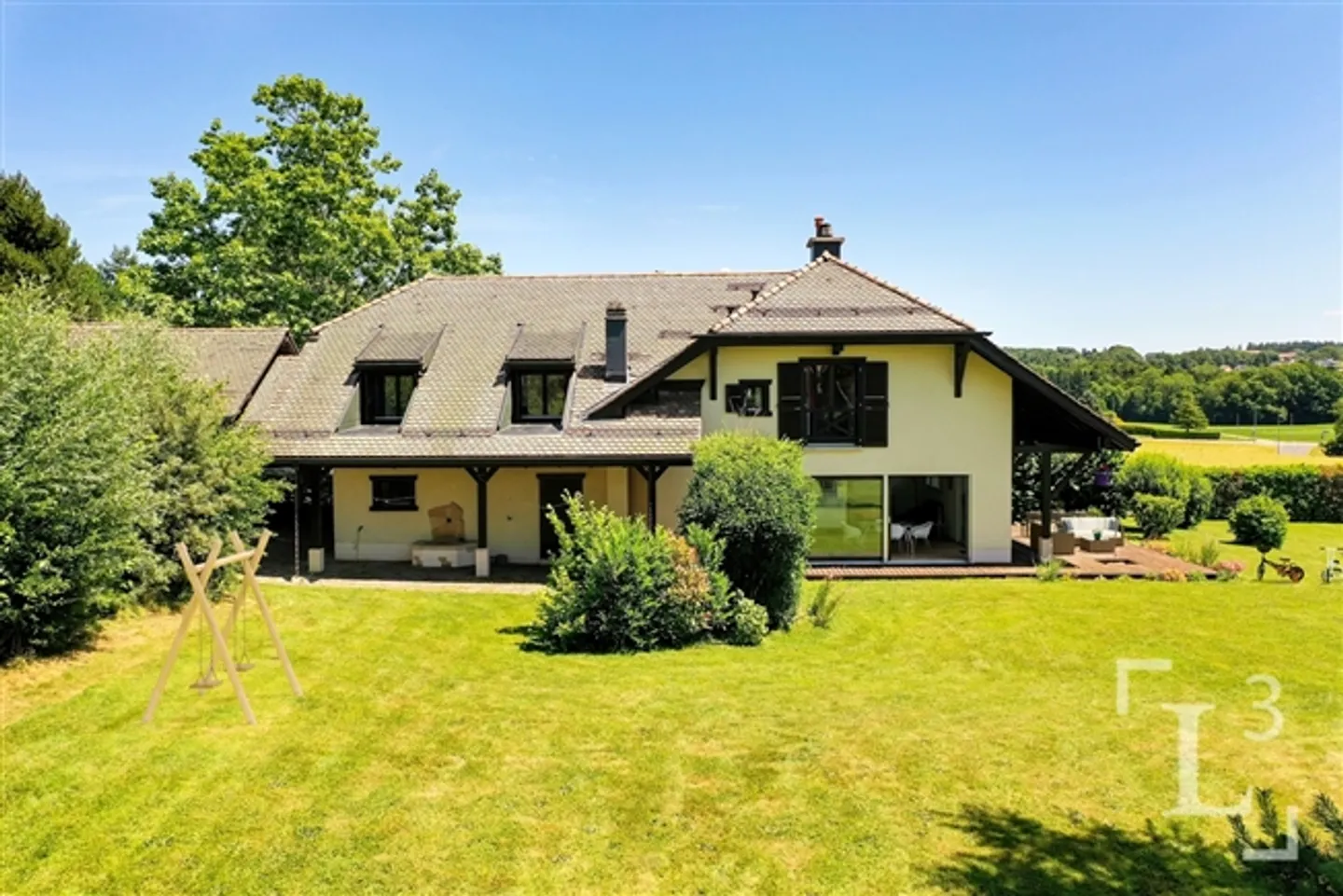 Geräumiges Familienhaus mit Alpenblick - Foto 4 von 12