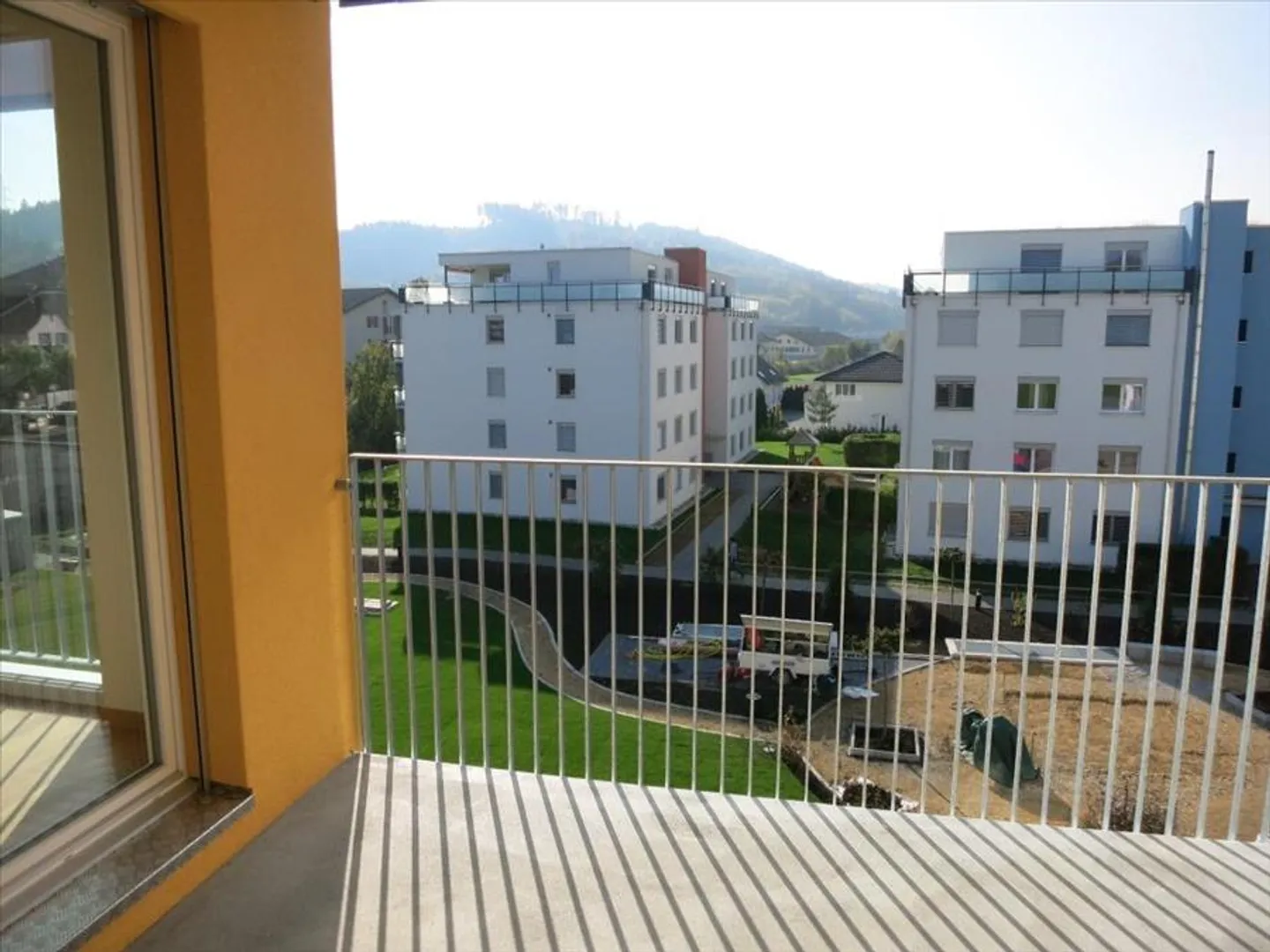 Modernes Apartment mit Balkon - Foto 7 von 7