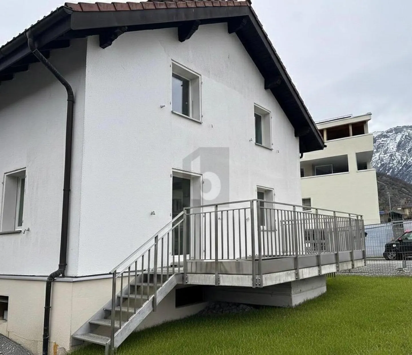 RARE, HELL, FUNKTIONAL UND ÖKOLOGISCH VERANTWORTLICH - Foto 2 von 6