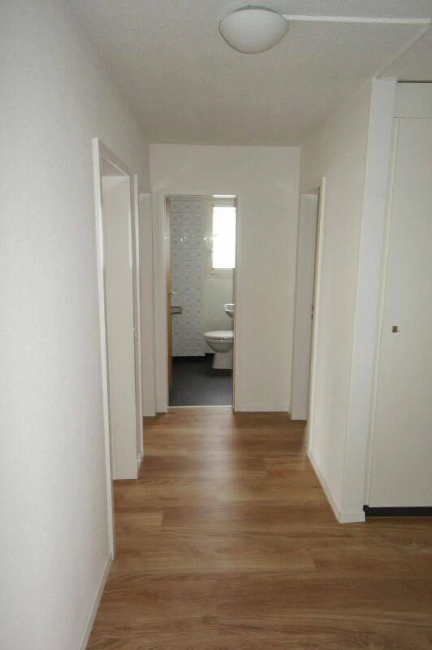 Bell'appartamento di 4,5 stanze a Thun, in una posizione privilegiata - Foto 7 di 14