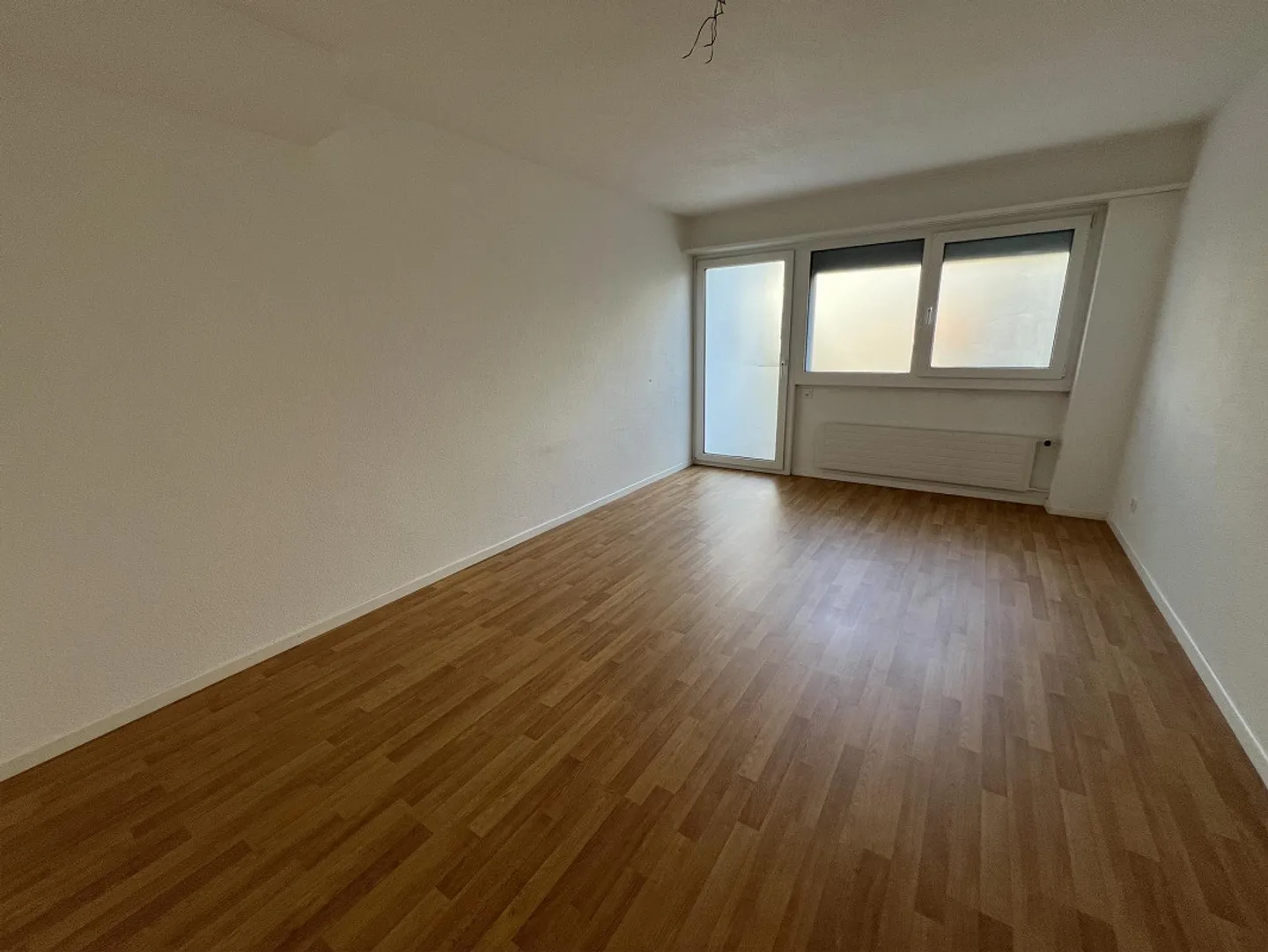 Appartamento moderno al piano terra in un quartiere residenziale attraente - Foto 6 di 8