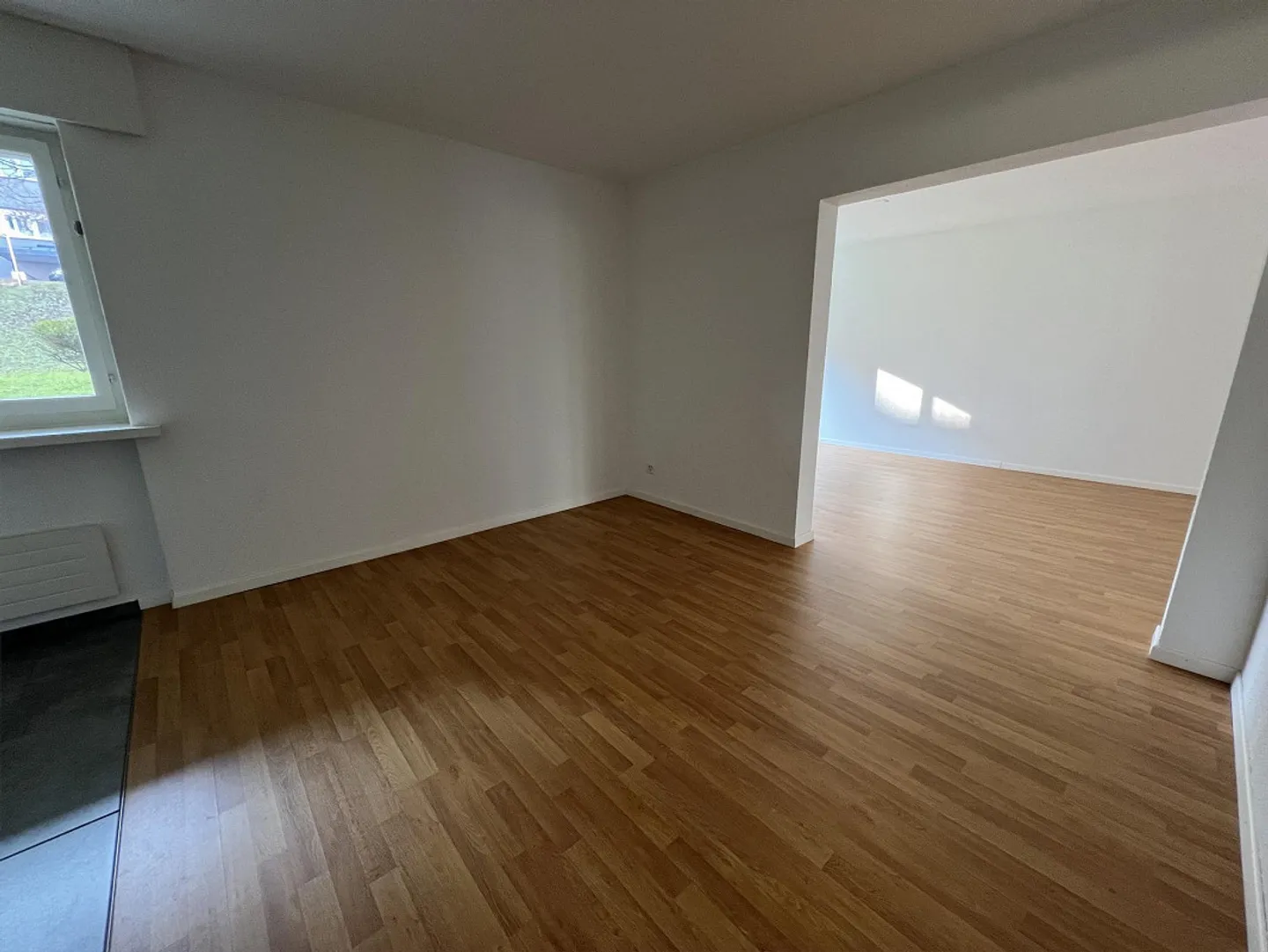 Appartamento moderno al piano terra in un quartiere residenziale attraente - Foto 3 di 8