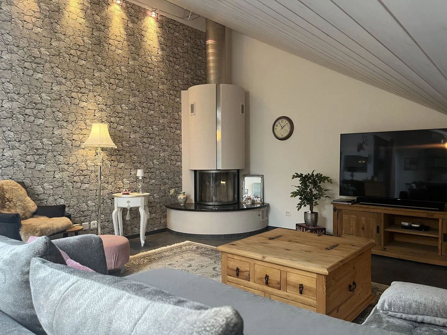 Exklusive Dachwohnung mit Balkonen - Foto 3 von 5