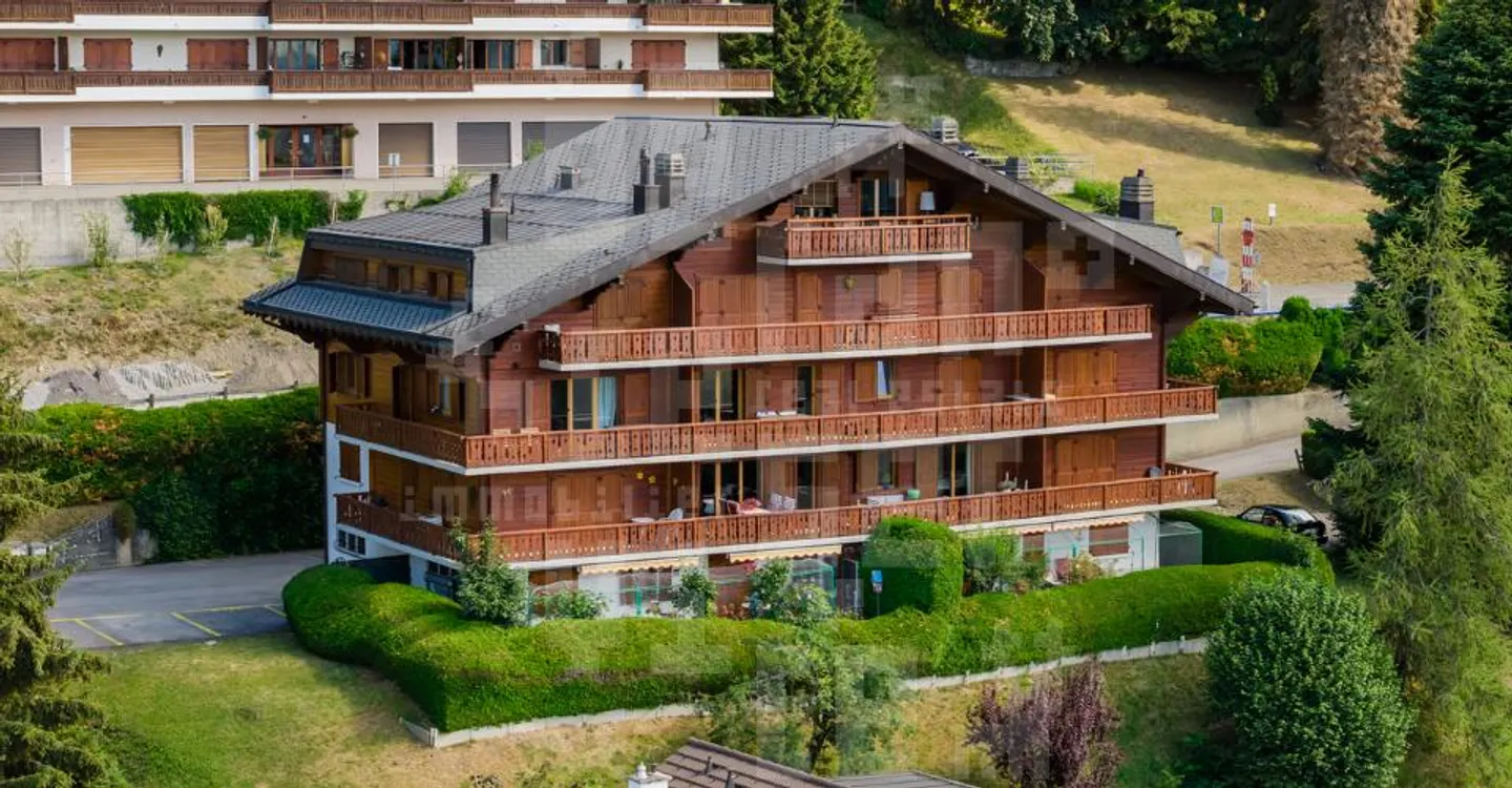 Appartement Charmant avec Vue Alpines - Photo 1 sur 12