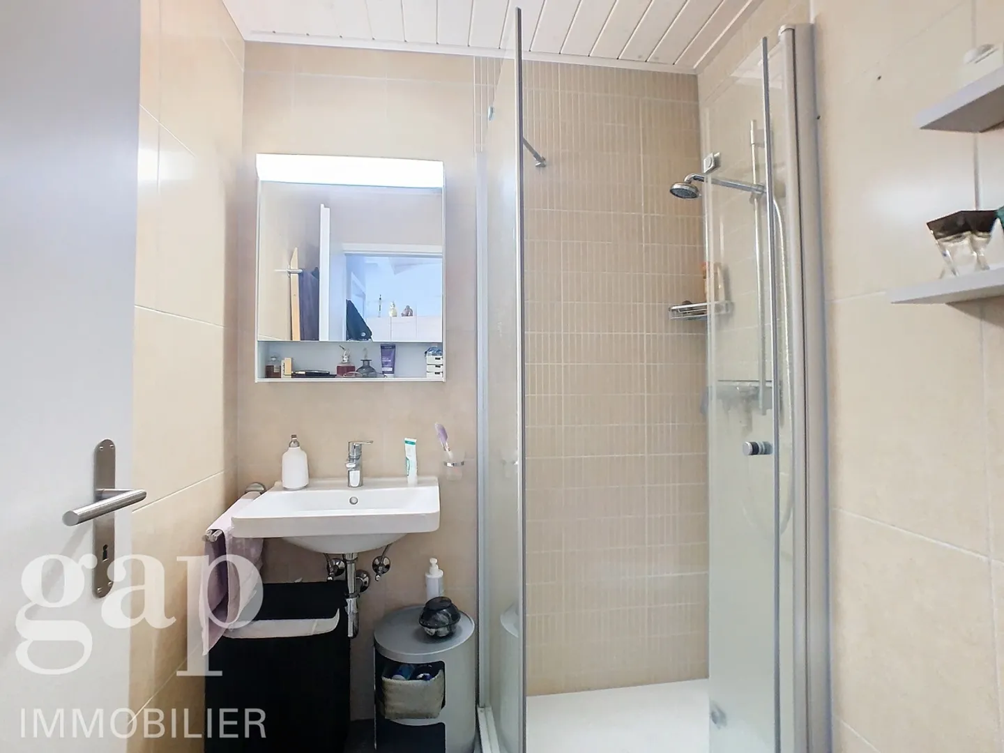 2.5 Room Apartment - Photo 5 of 7