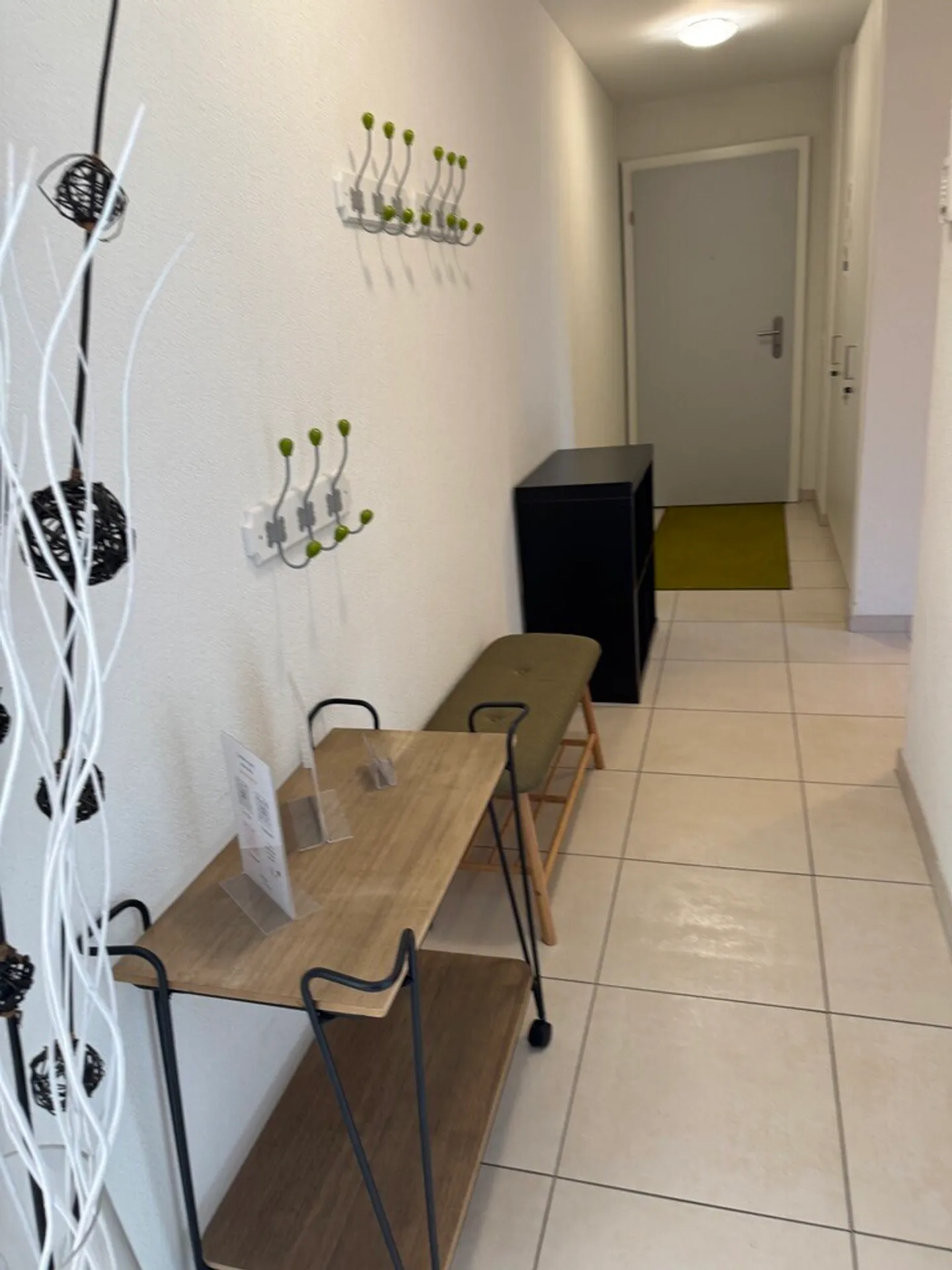 Geräumiges Büro im Erdgeschoss, ideal für eine Arztpraxis zur Miete in Estavayer-le-Lac. - Foto 3 von 5