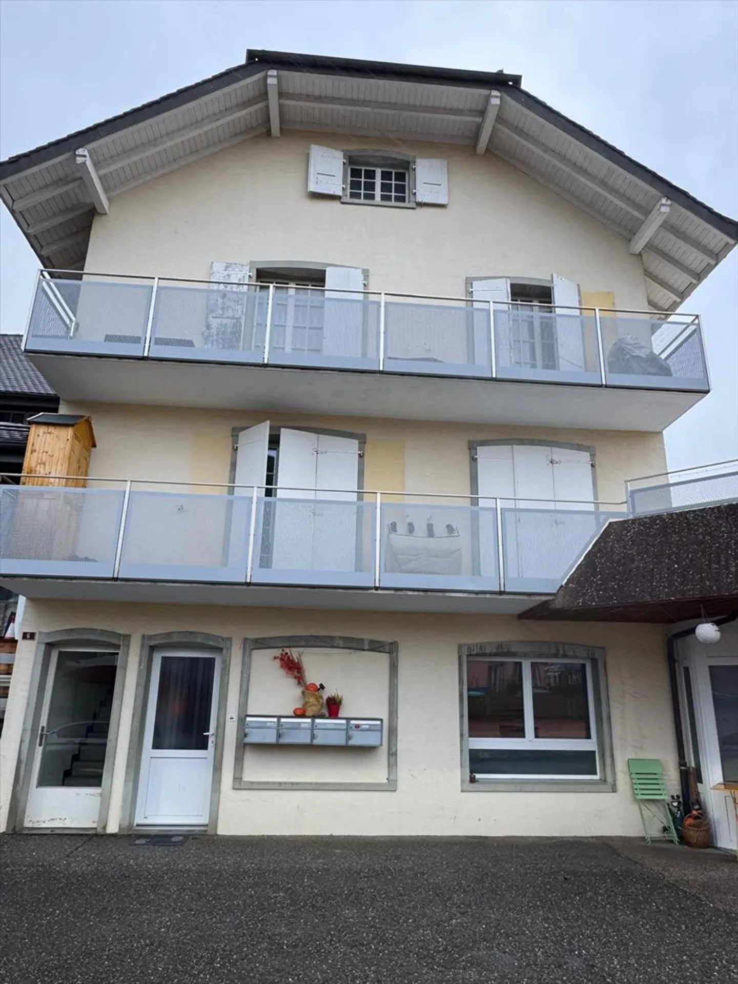 Beautiful spacious apartment with terrace - Photo 1 of 9