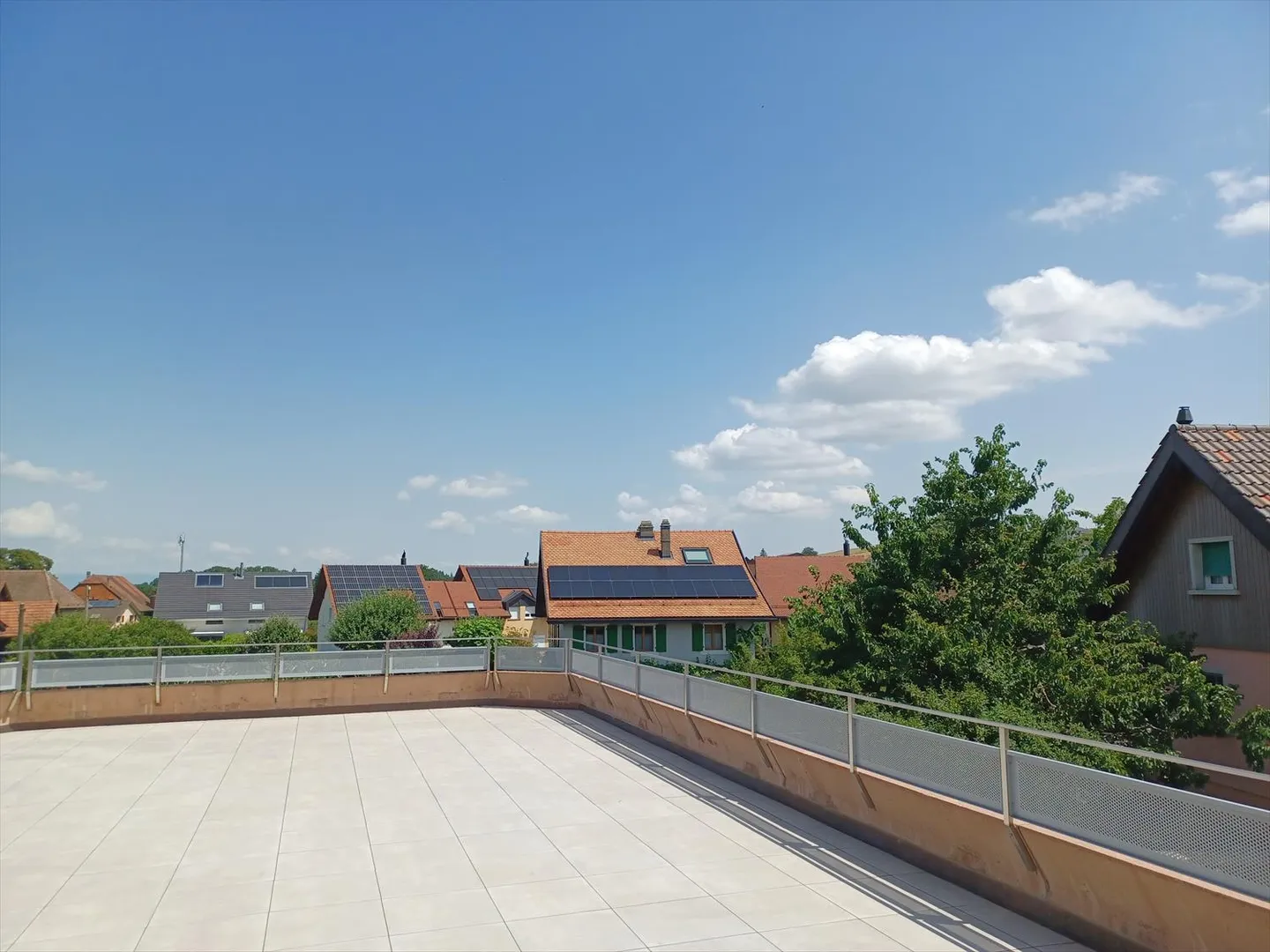 Beautiful spacious apartment with terrace - Photo 9 of 9